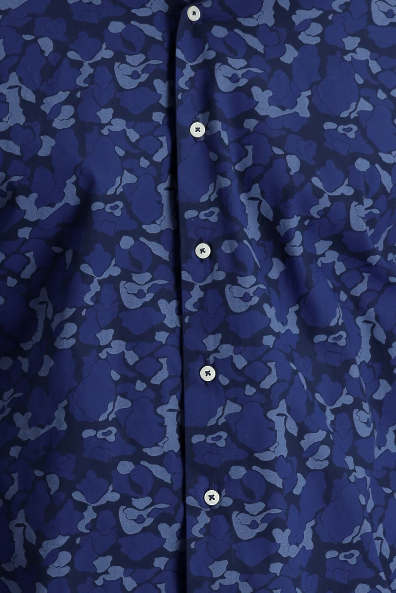 Koyu Lacivert Uzun Kol Slim Fit Dar Kesim Baskılı Pamuk Gömlek - Image 3