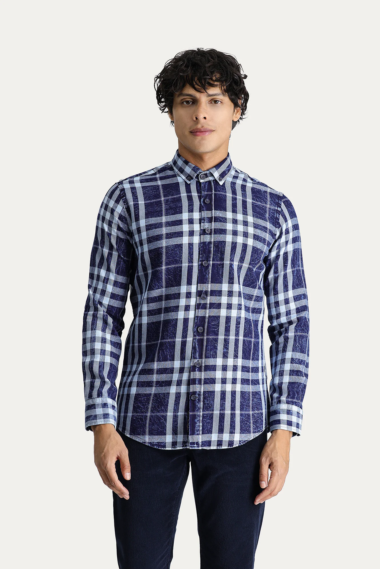 Koyu Lacivert Uzun Kol Slim Fit Dar Kesim Ekose Pamuk Düğmeli Yaka Gömlek - Image 3