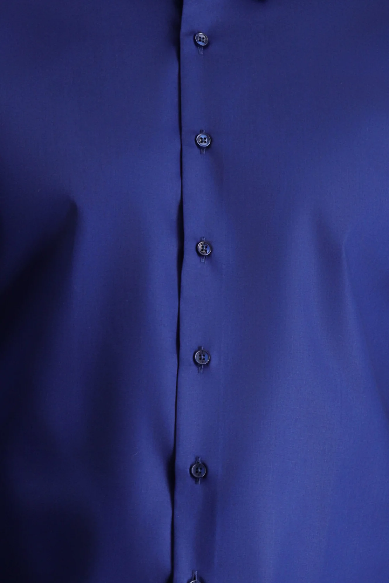 Koyu Lacivert Uzun Kol Slim Fit Dar Kesim Klasik Non Iron Saten Pamuklu Gömlek - Image 5