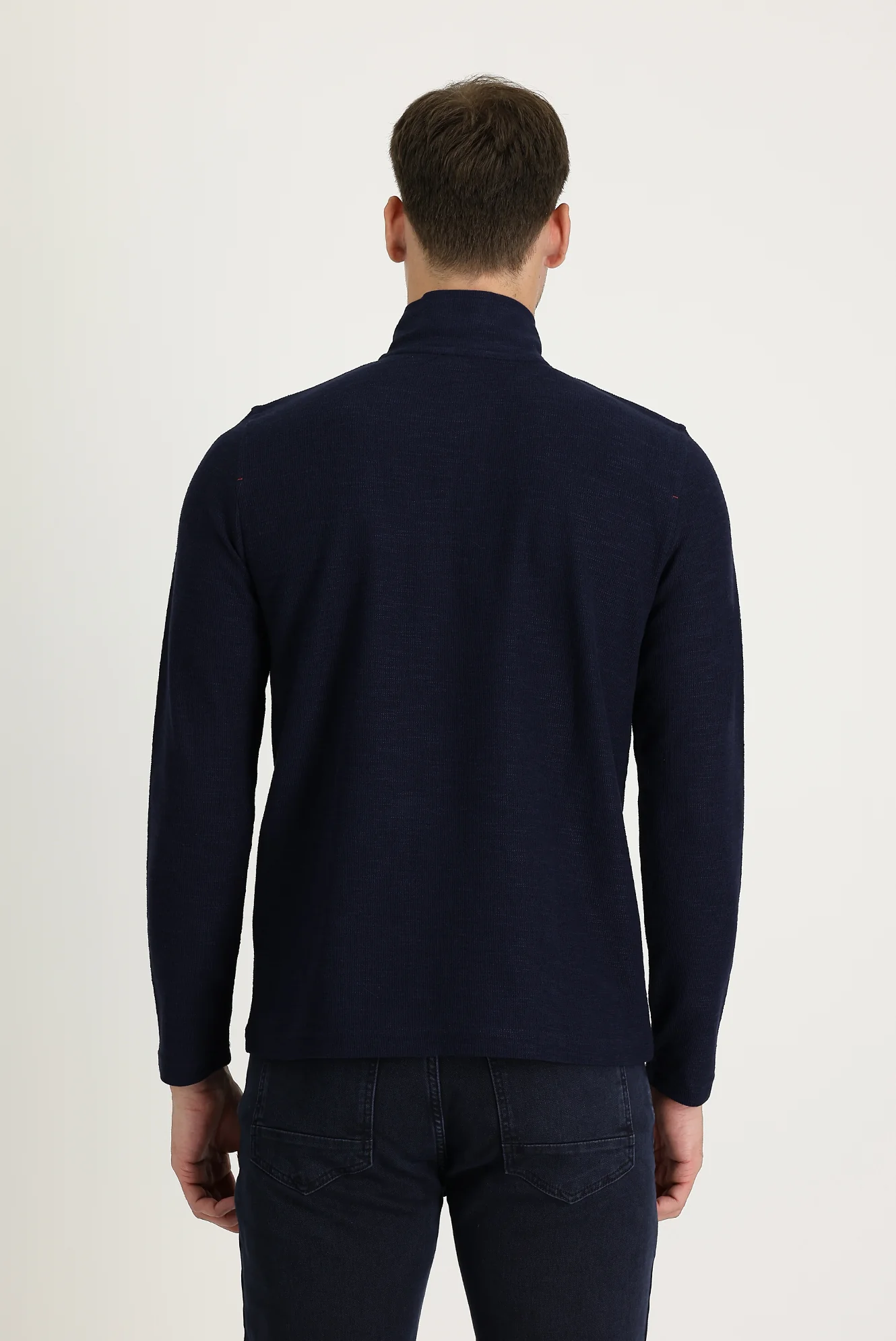 Koyu Lacivert Yarım Balıkçı Yaka Fermuarlı Nakışlı Sweatshirt - Image 3