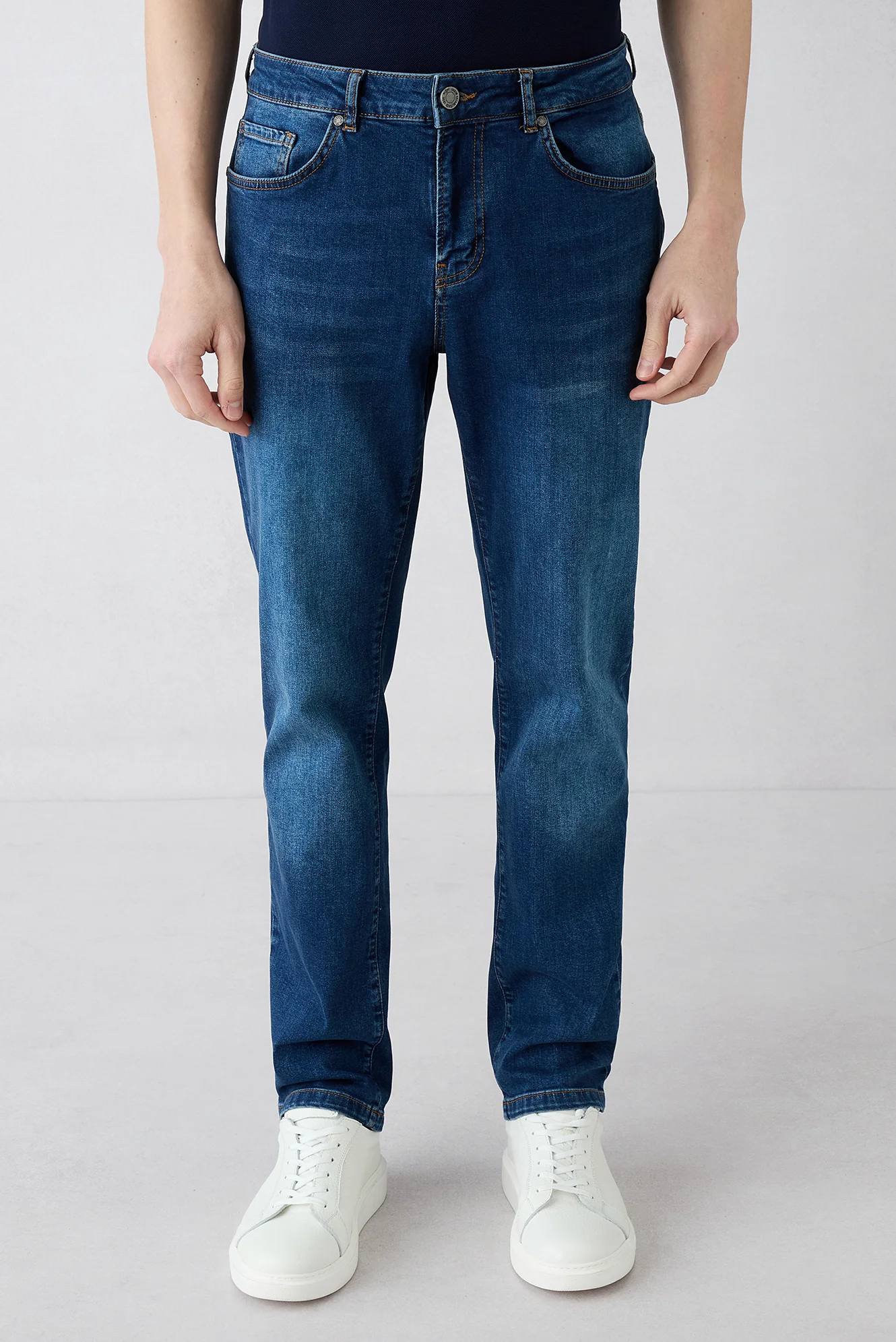 Koyu Mavi Relaxed Fit Rahat Kesim 5 Cep Pamuklu Denim Pantolon - Image 2