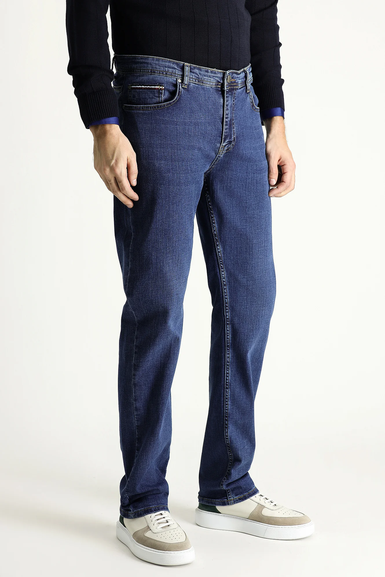 Koyu Mavi Regular Fit Standart Kesim Likralı Denim Pantolon - Image 4