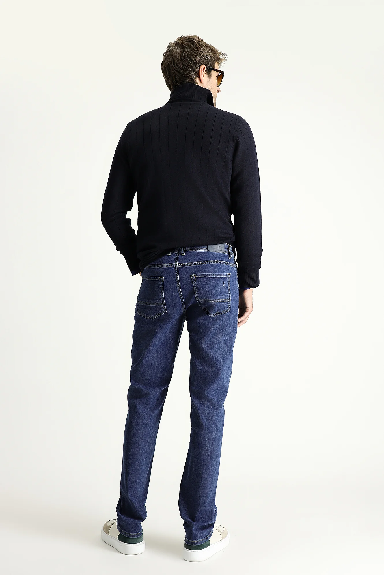Koyu Mavi Regular Fit Standart Kesim Likralı Denim Pantolon - Image 5