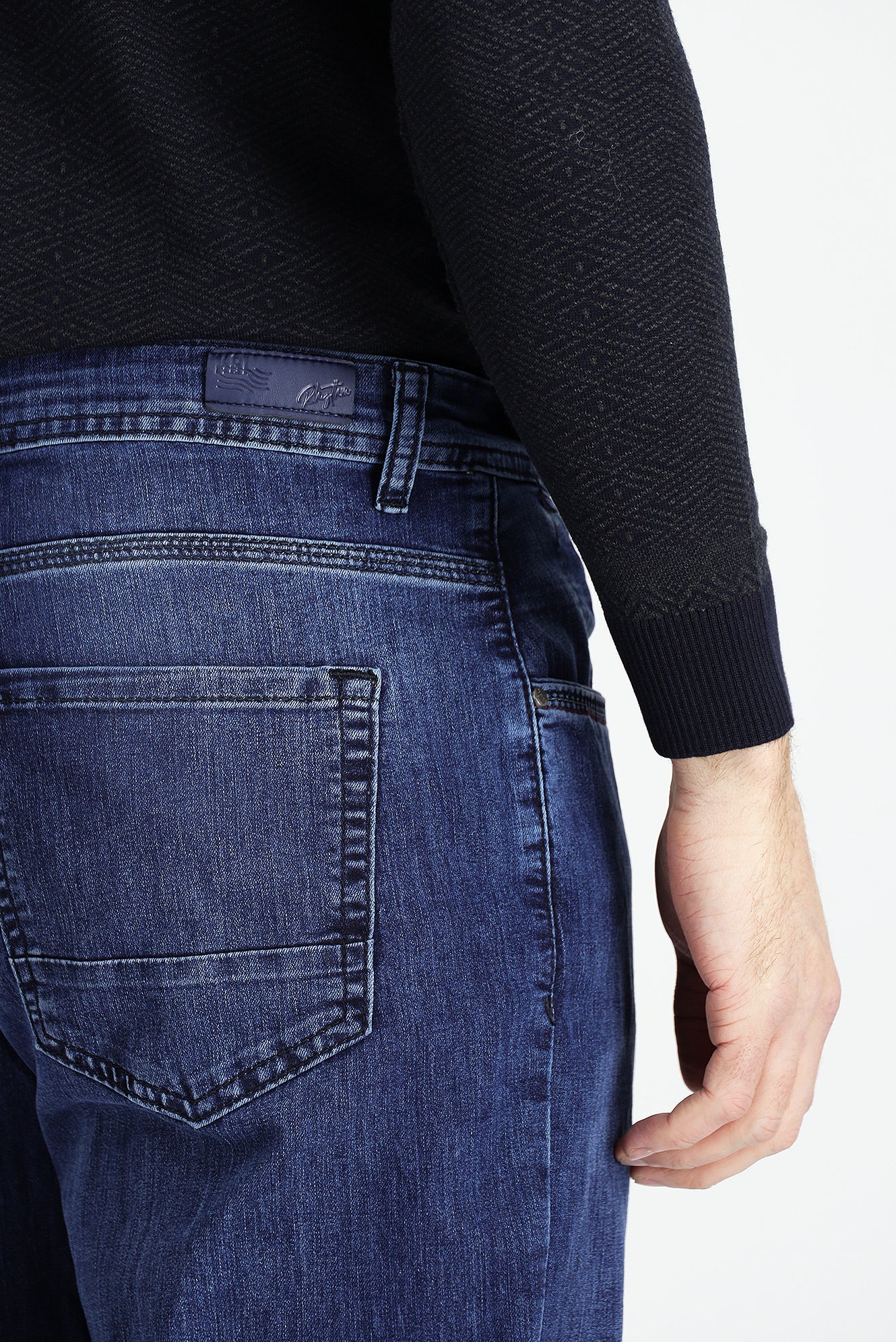 Koyu Mavi Slim Fit Dar Kesim Likralı Denim Pantolon - Image 5