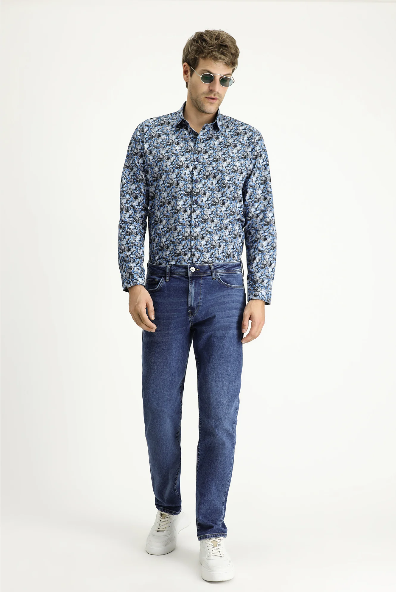 Koyu Mavi  Uzun Kol Slim Fit Dar Kesim Baskılı Pamuk Gömlek - Image 2