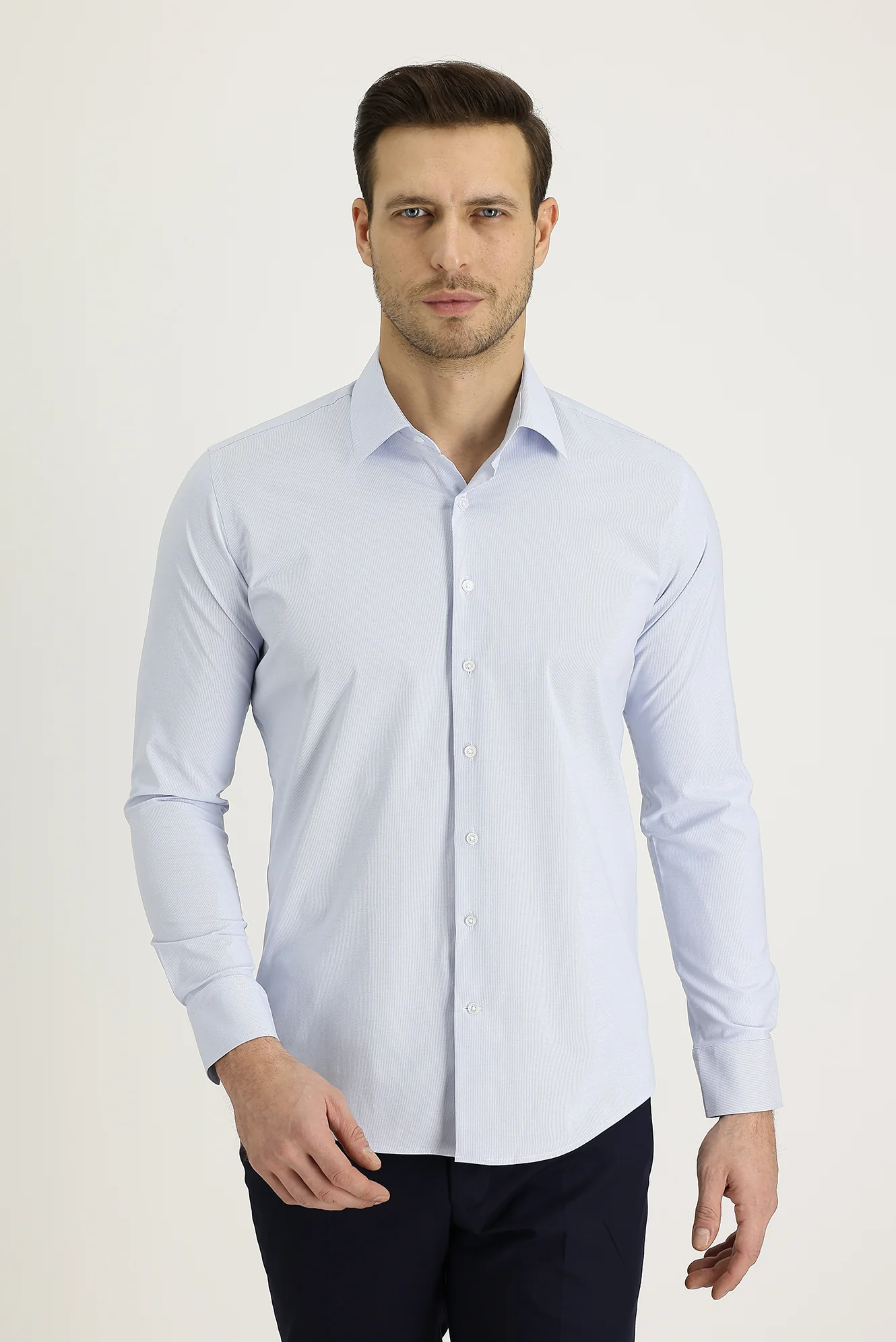 Koyu Mavi  Uzun Kol Slim Fit Dar Kesim Klasik Desenli Pamuklu Kolay Ütülenebilir Gömlek - Image 2
