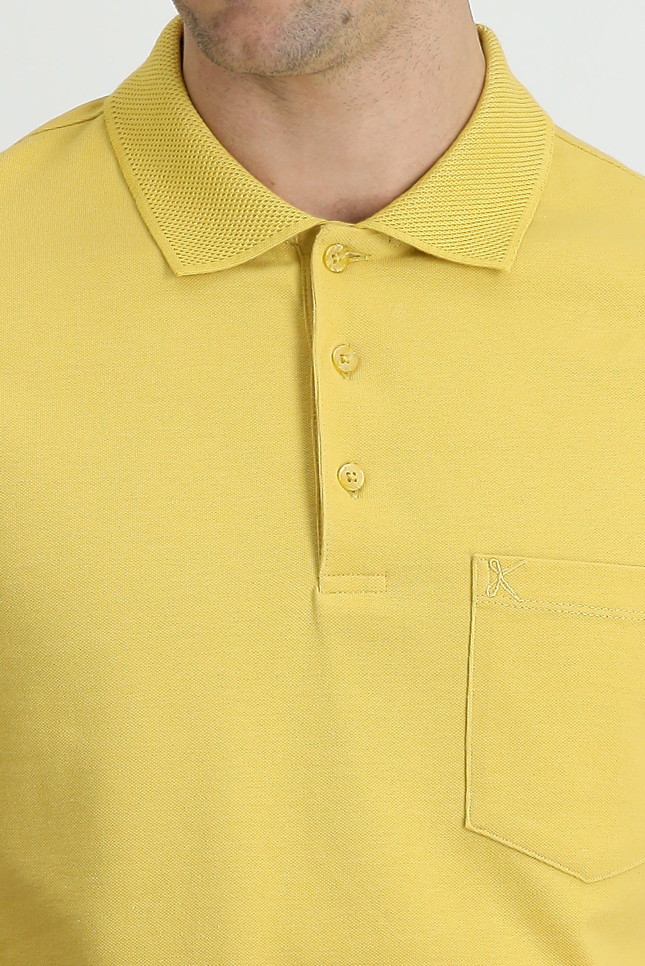 Koyu Sarı Polo Yaka Regular Fit Nakışlı Pamuk Tişört - Image 4