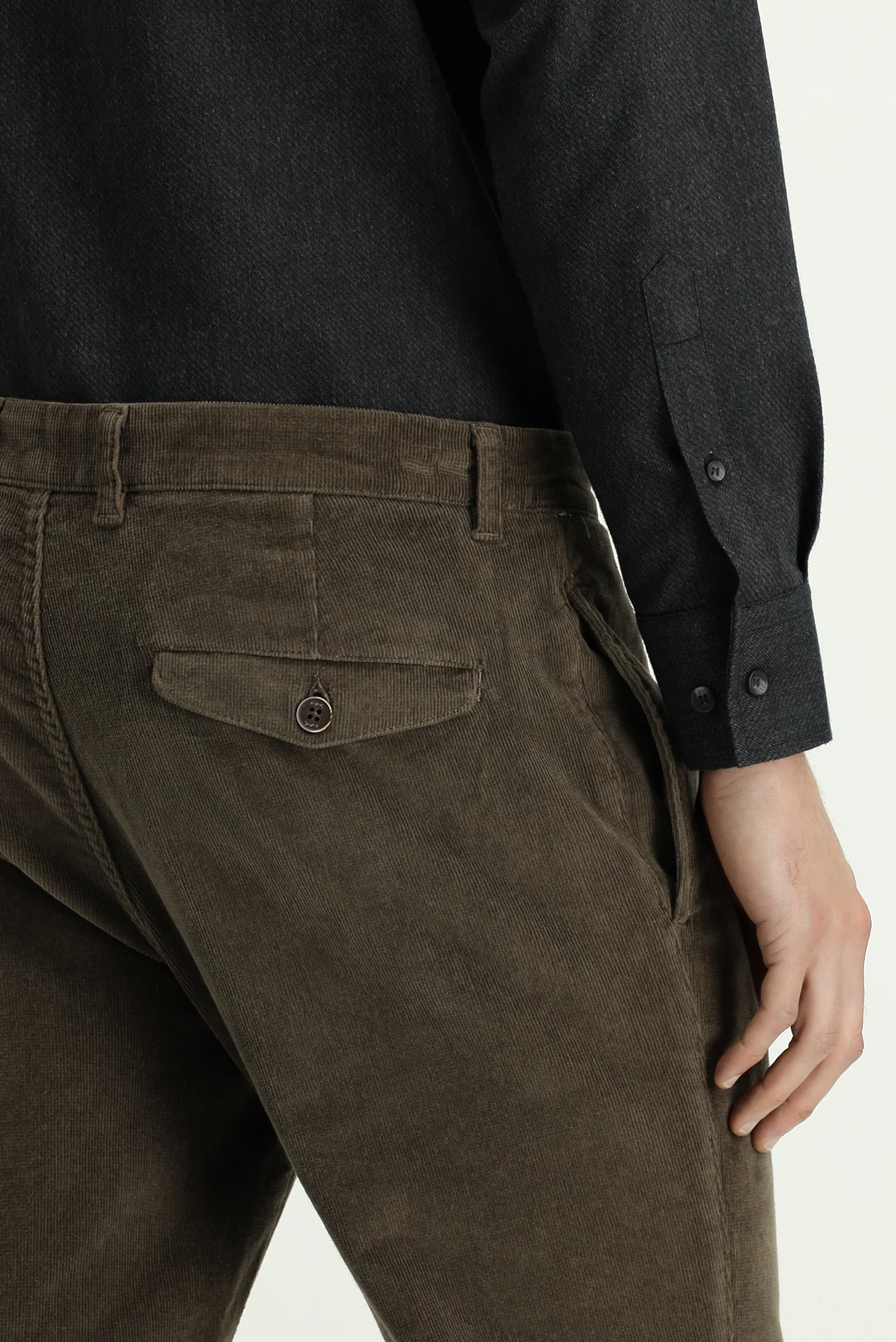 Koyu Vizon Relaxed Fit Rahat Kesim Likralı Pileli Kadife Pantolon - Image 6
