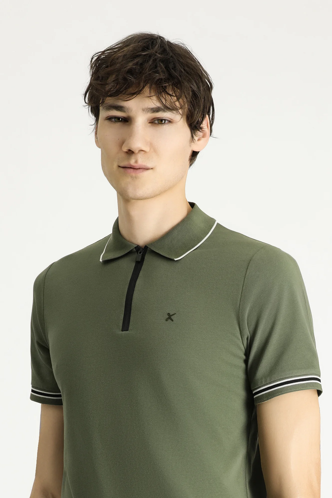 Koyu Yeşil Polo Yaka Regular Fit Fermuarlı Desenli Pamuk Tişört - Image 3