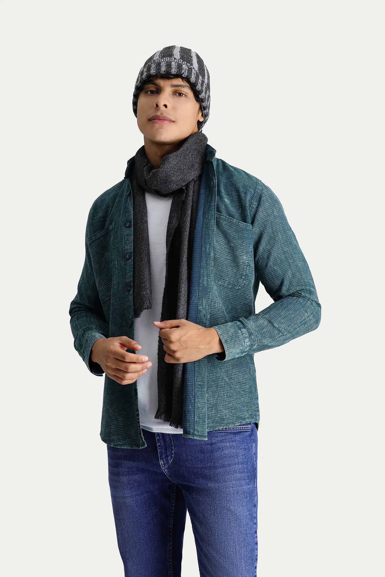 Koyu Yeşil Uzun Kol Slim Fit Dar Kesim Denim Görünümlü Pamuk Spor Gömlek