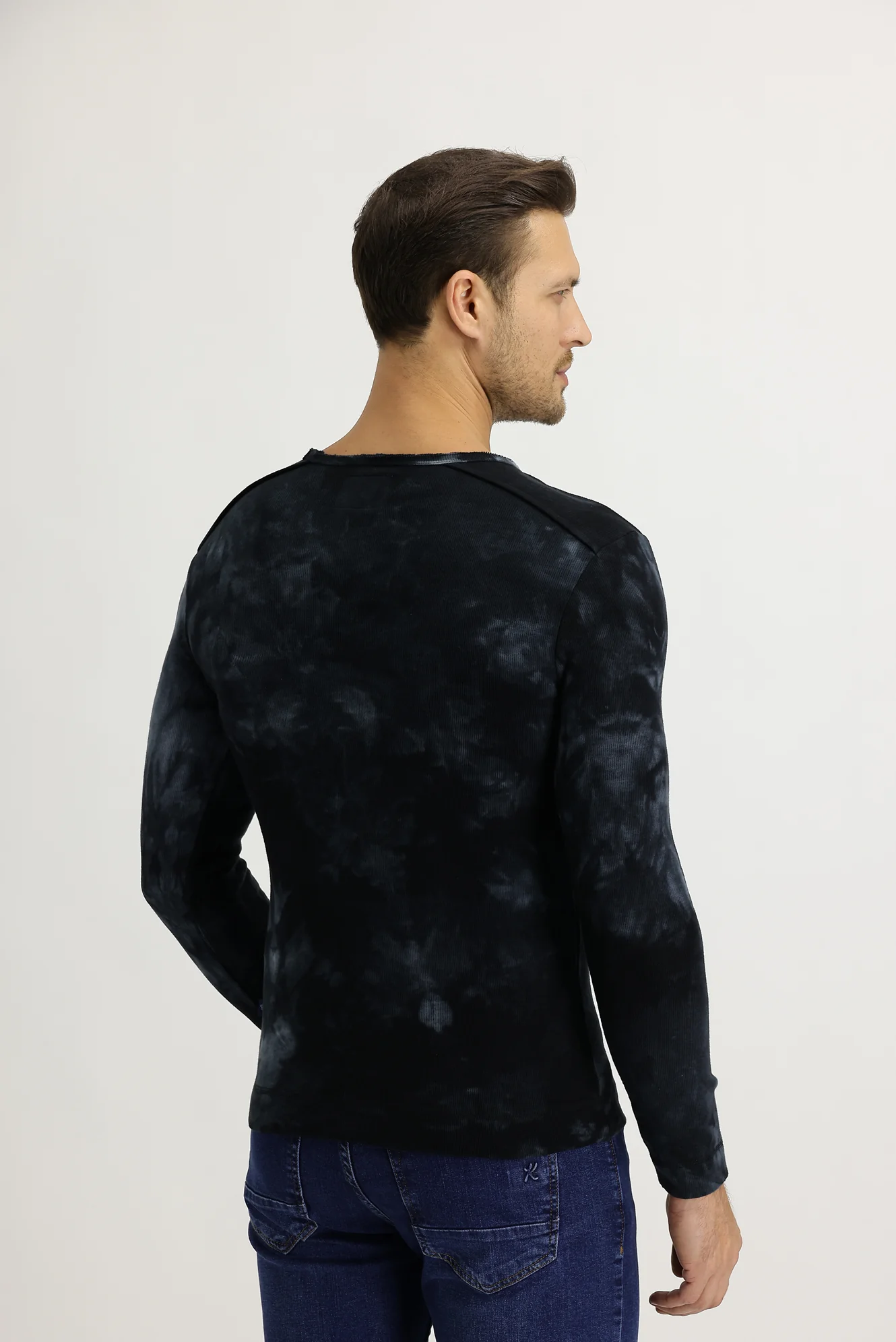 Koyu Yesil V Yaka Batik Desenli Sweatshirt - Image 3