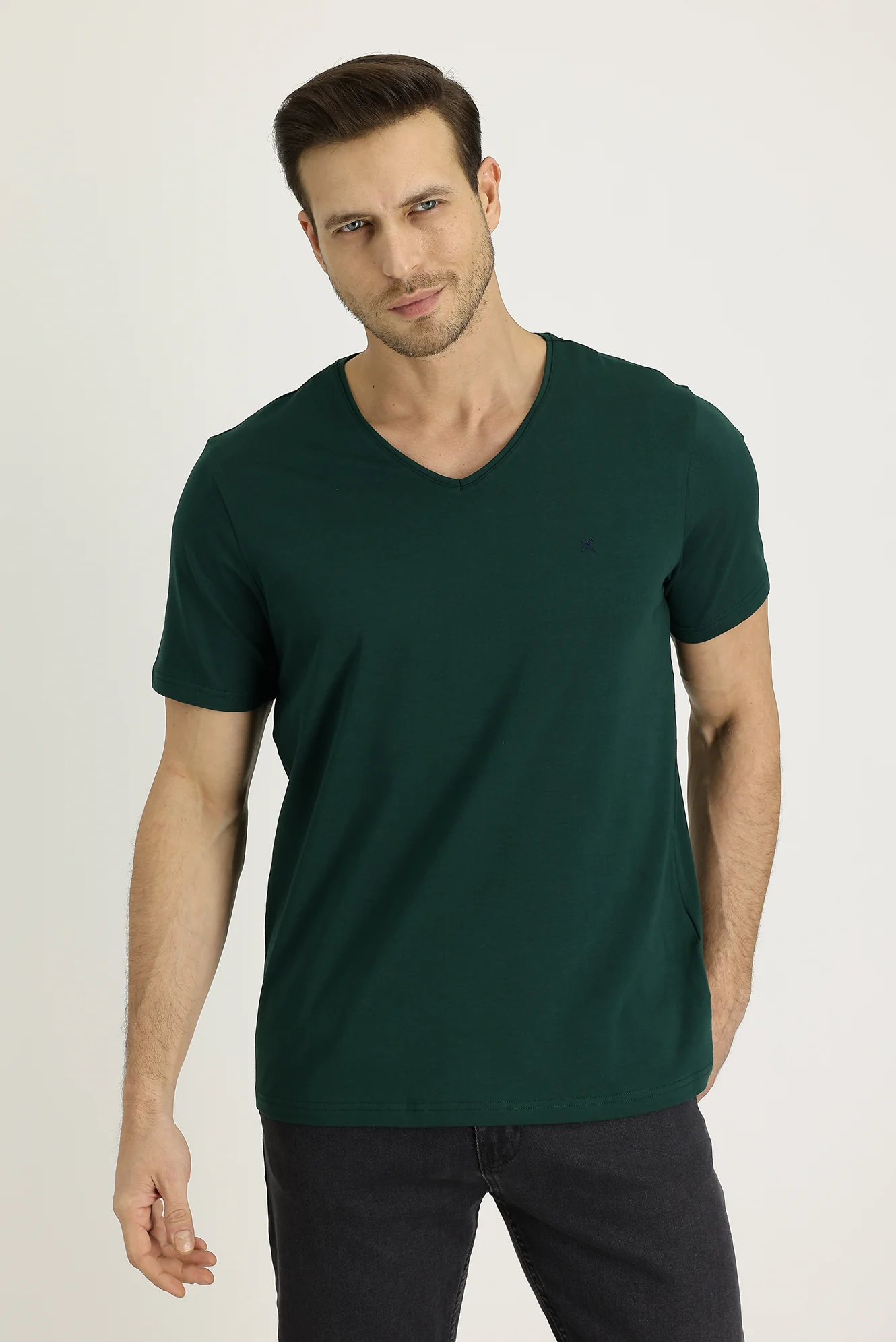 Koyu Yeşil V Yaka Düz Slim Fit Dar Kesim Tişört - Image 2