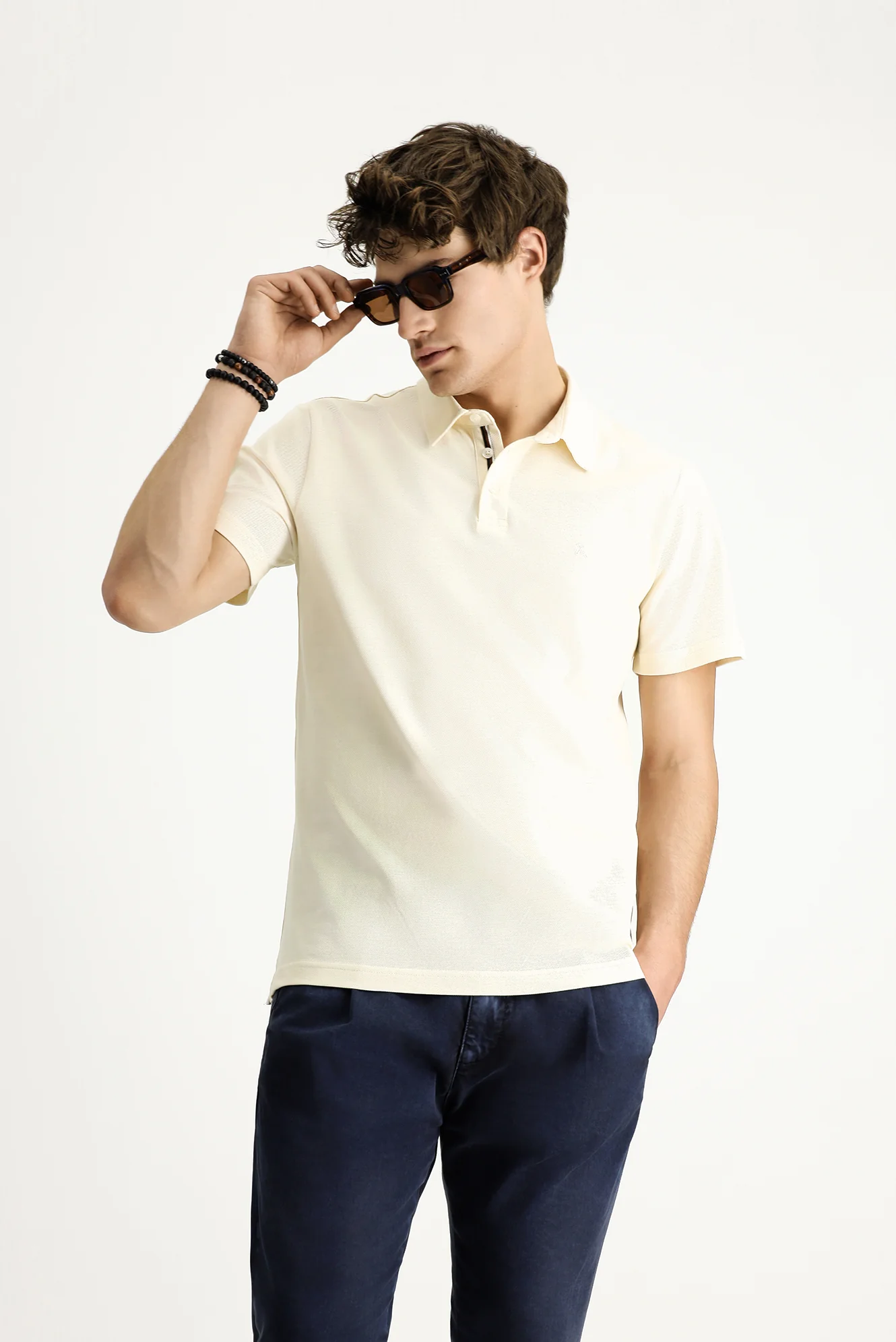 Krem Polo Yaka Slim Fit Dar Kesim Nakışlı Pamuk Tişört