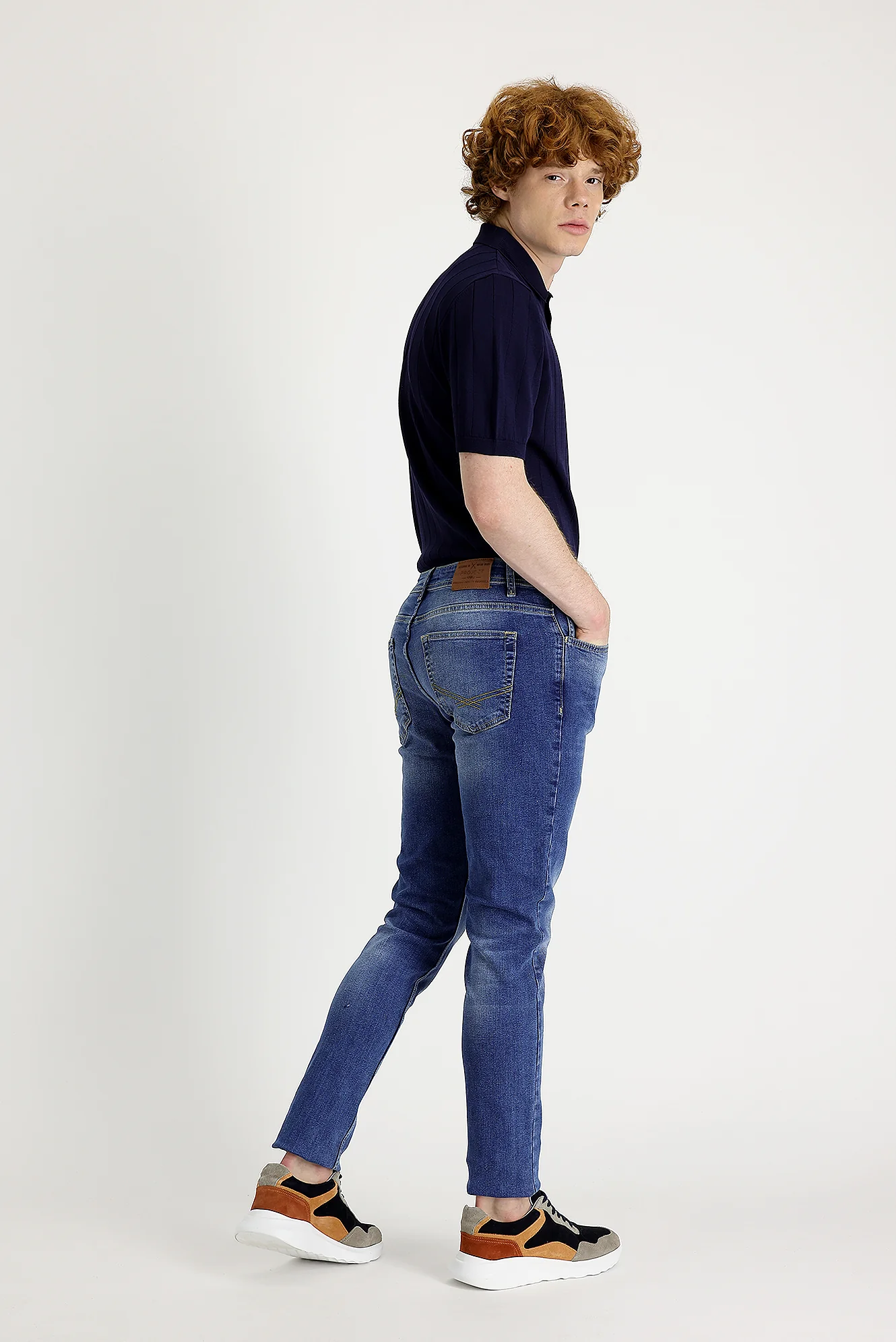 Mavi Slim Fit Dar Kesim Likralı Denim Pantolon