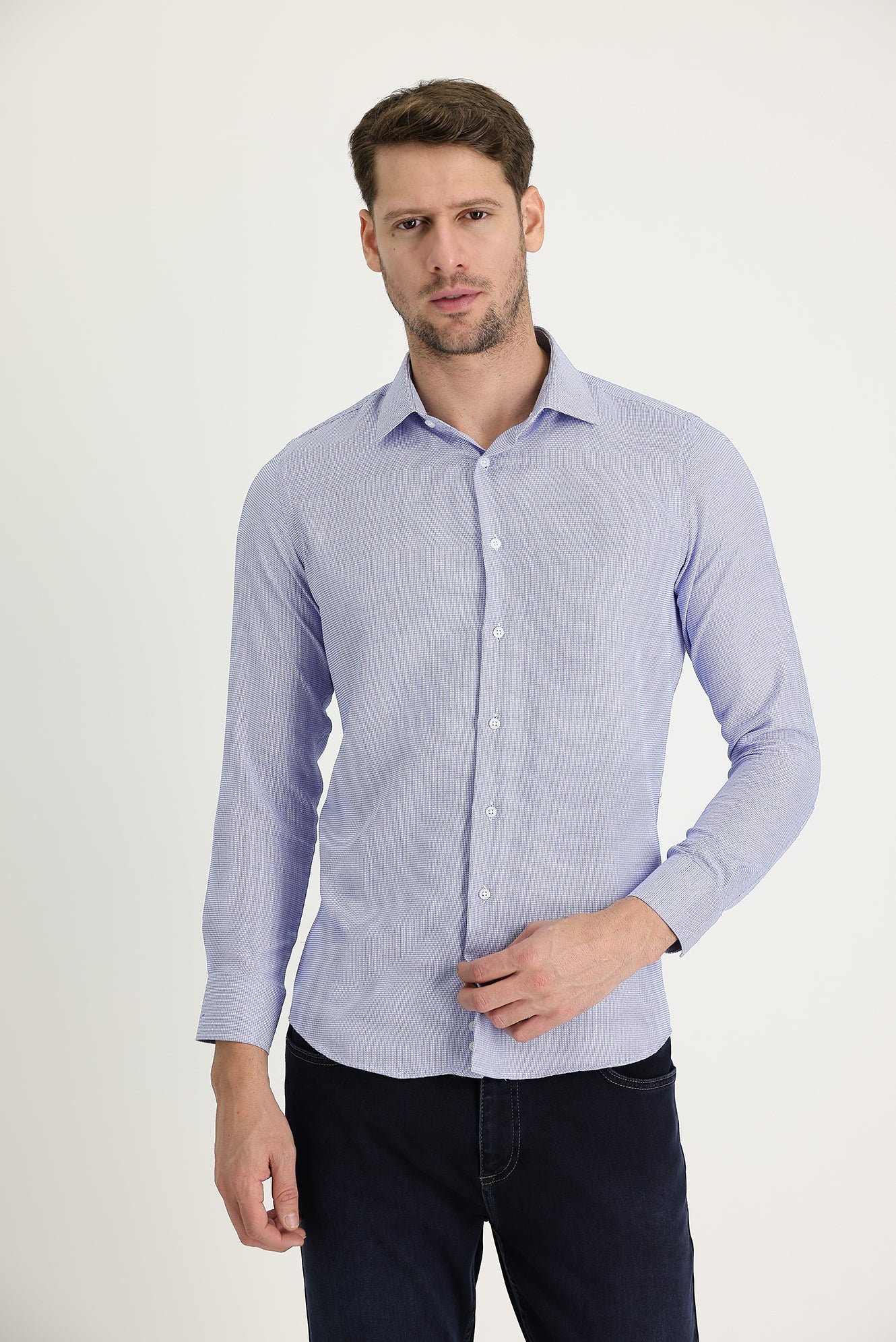 Mavi Uzun Kol Slim Fit Dar Kesim Klasik Desenli Pamuklu Kolay Ütülenebilir Gömlek - Image 4