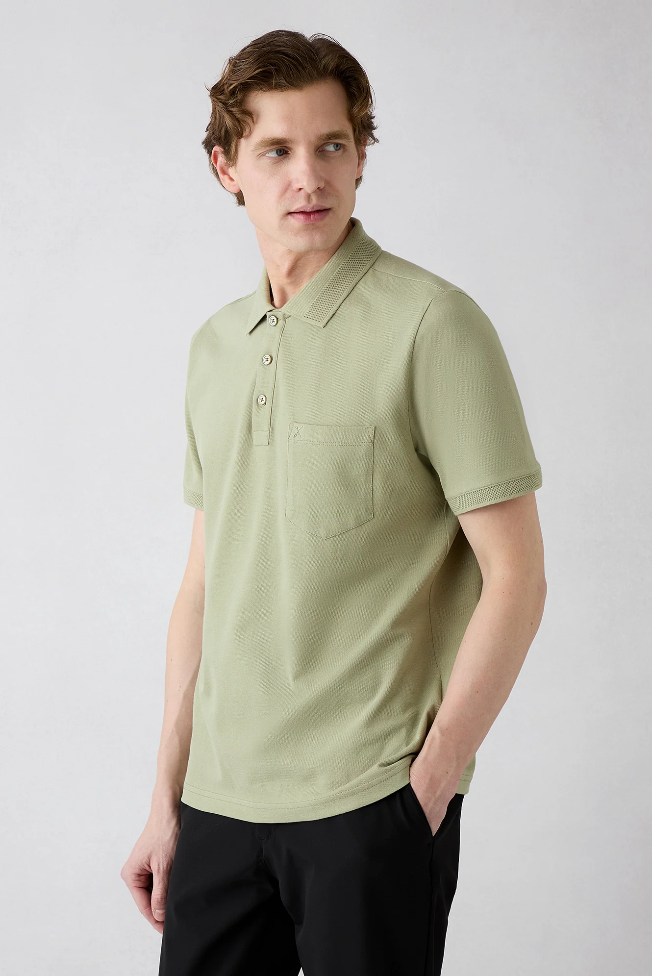 Orman Yeşili Kıvrılmaz Polo Yaka Regular Fit Cepli Ribana Detaylı Pamuk Tişört - Image 3