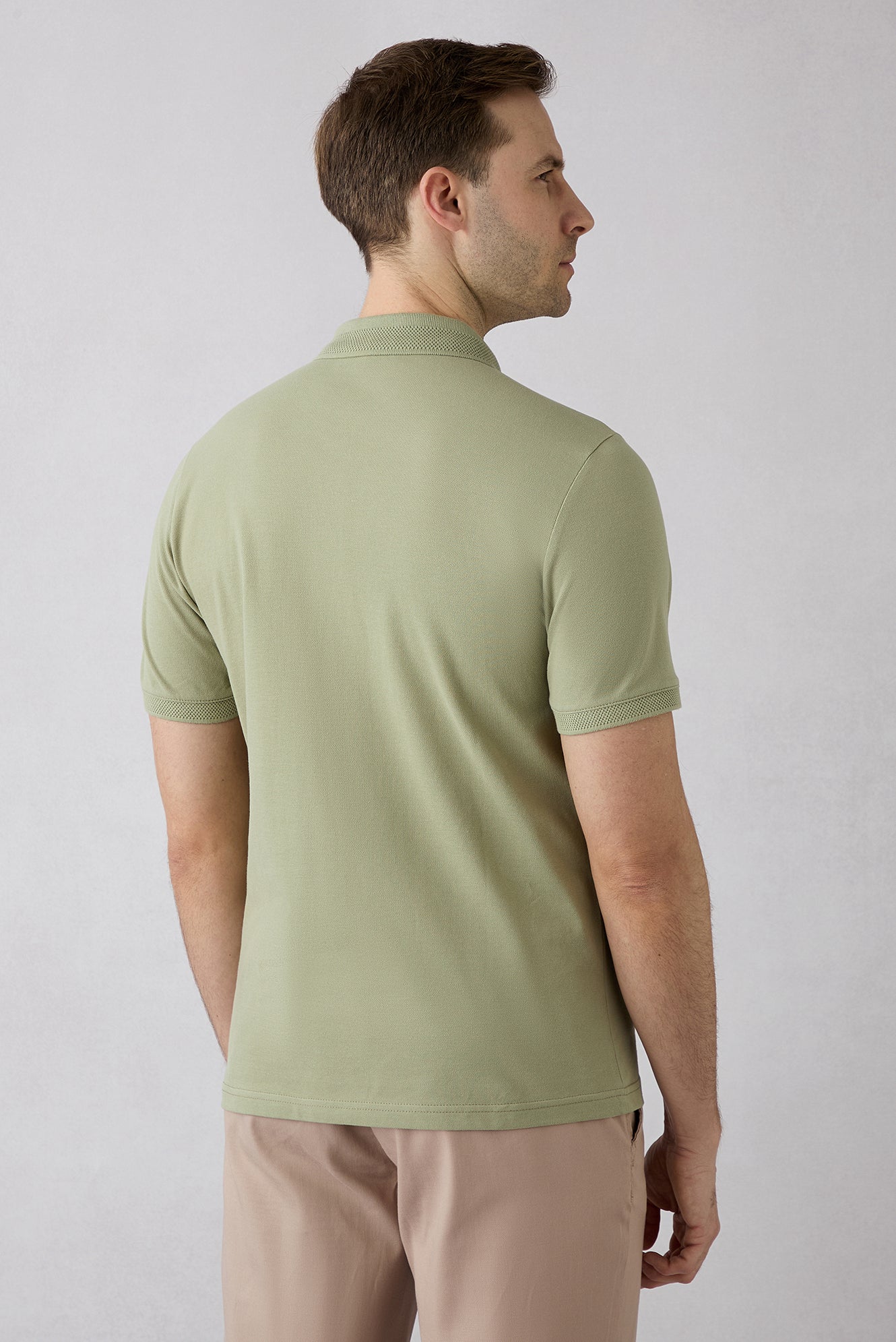 Orman Yeşili Kıvrılmaz Polo Yaka Slim Fit Dar Kesim Ribana Detaylı Pamuk Tişört - Image 5