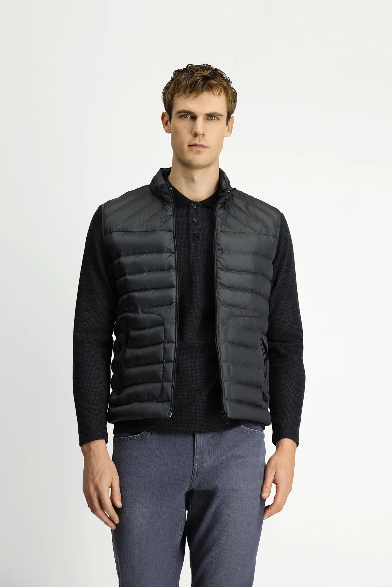 Orta Antrasit Slim Fit Dik Yaka Fermuarlı Kapitone Spor Yelek