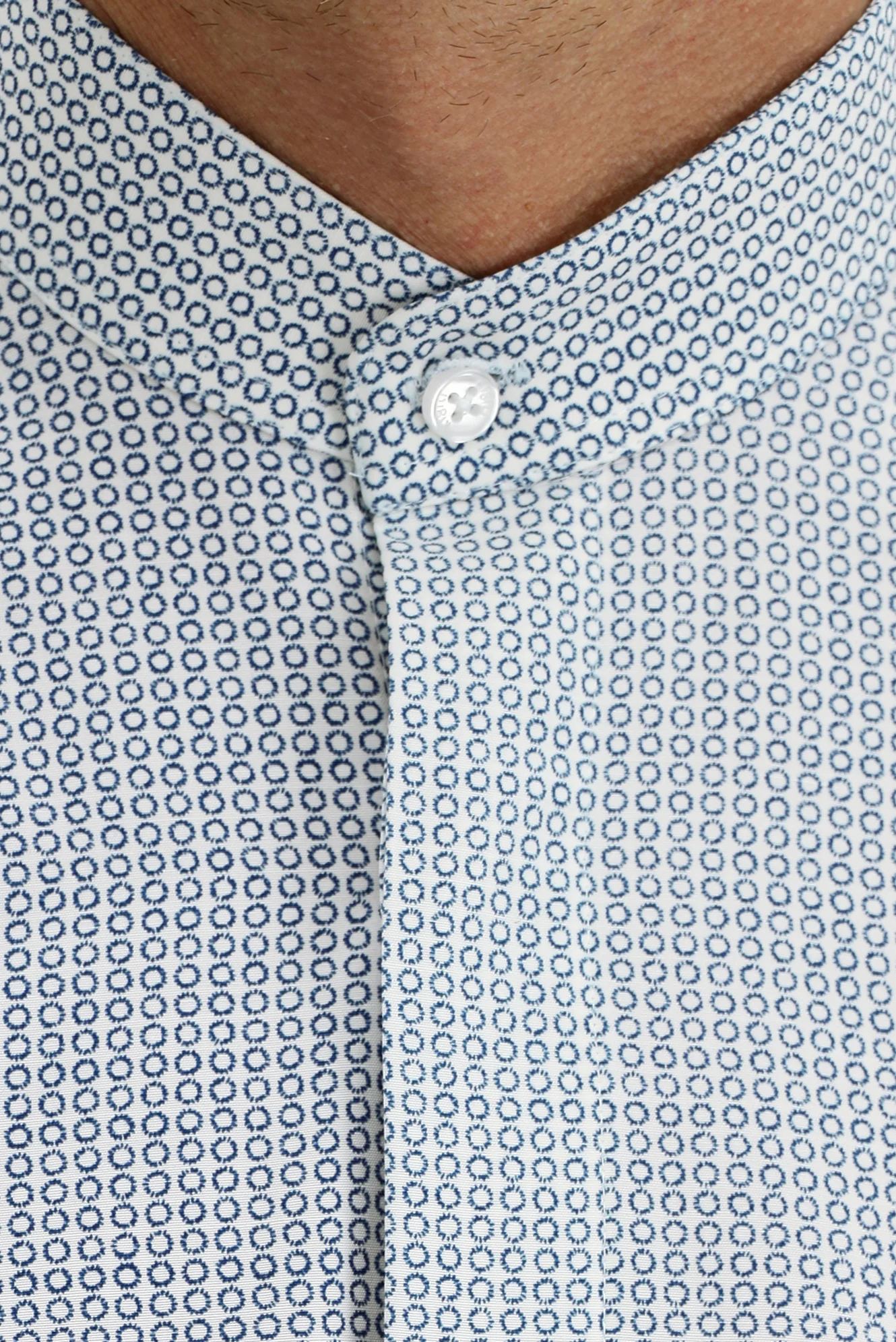 Orta Bej Kısa Kol Slim Fit Dar Kesim Desenli Hakim Yaka Pamuk Gömlek - Image 4