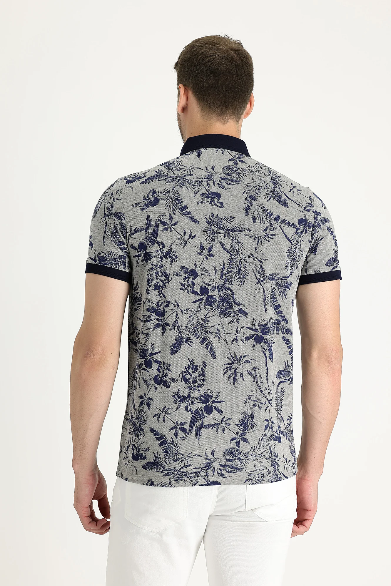 Orta Bej Polo Yaka Slim Fit Dar Kesim Baskılı Tişört - Image 3