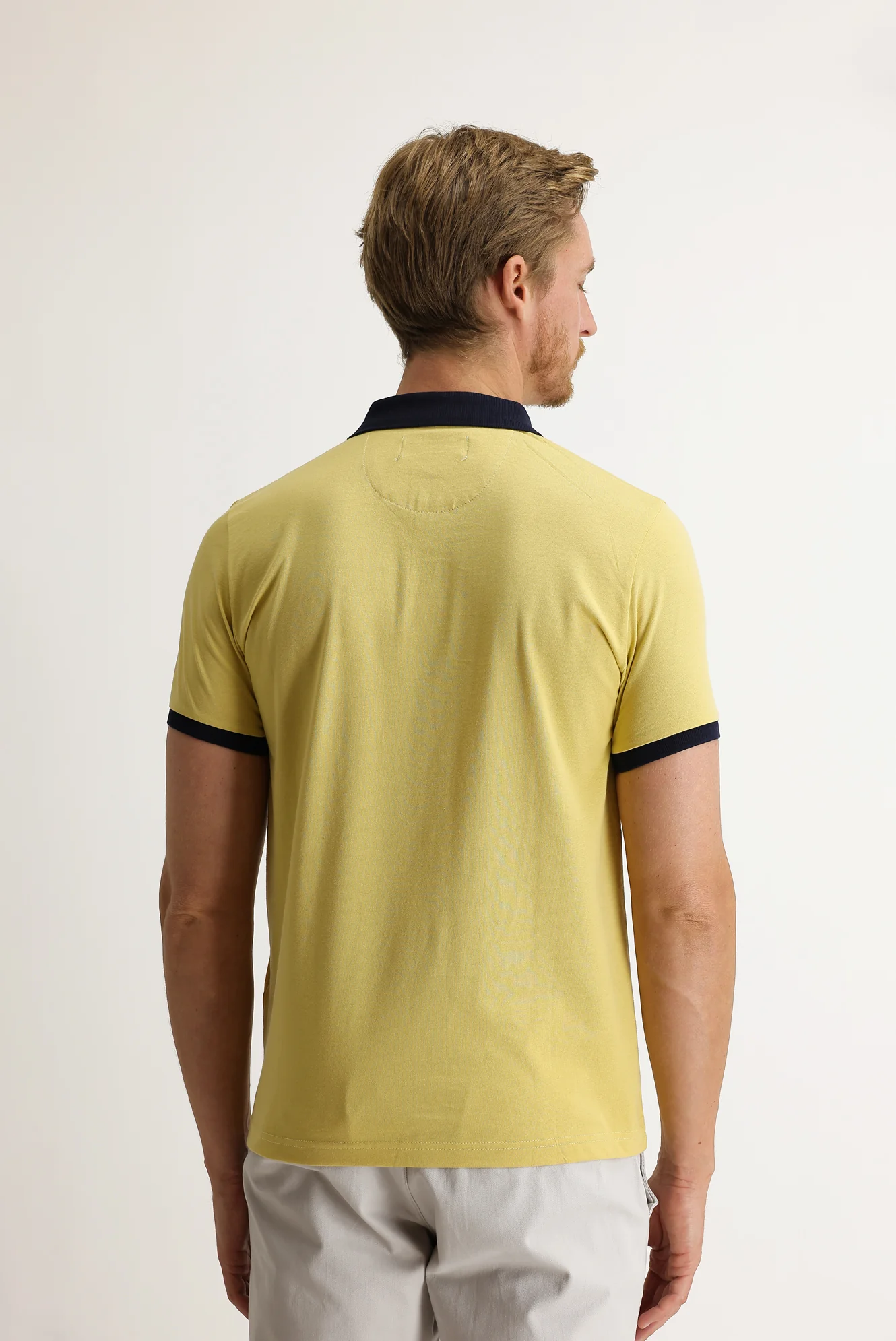 Orta Bej Polo Yaka Slim Fit Dar Kesim Desenli Tişört - Image 4