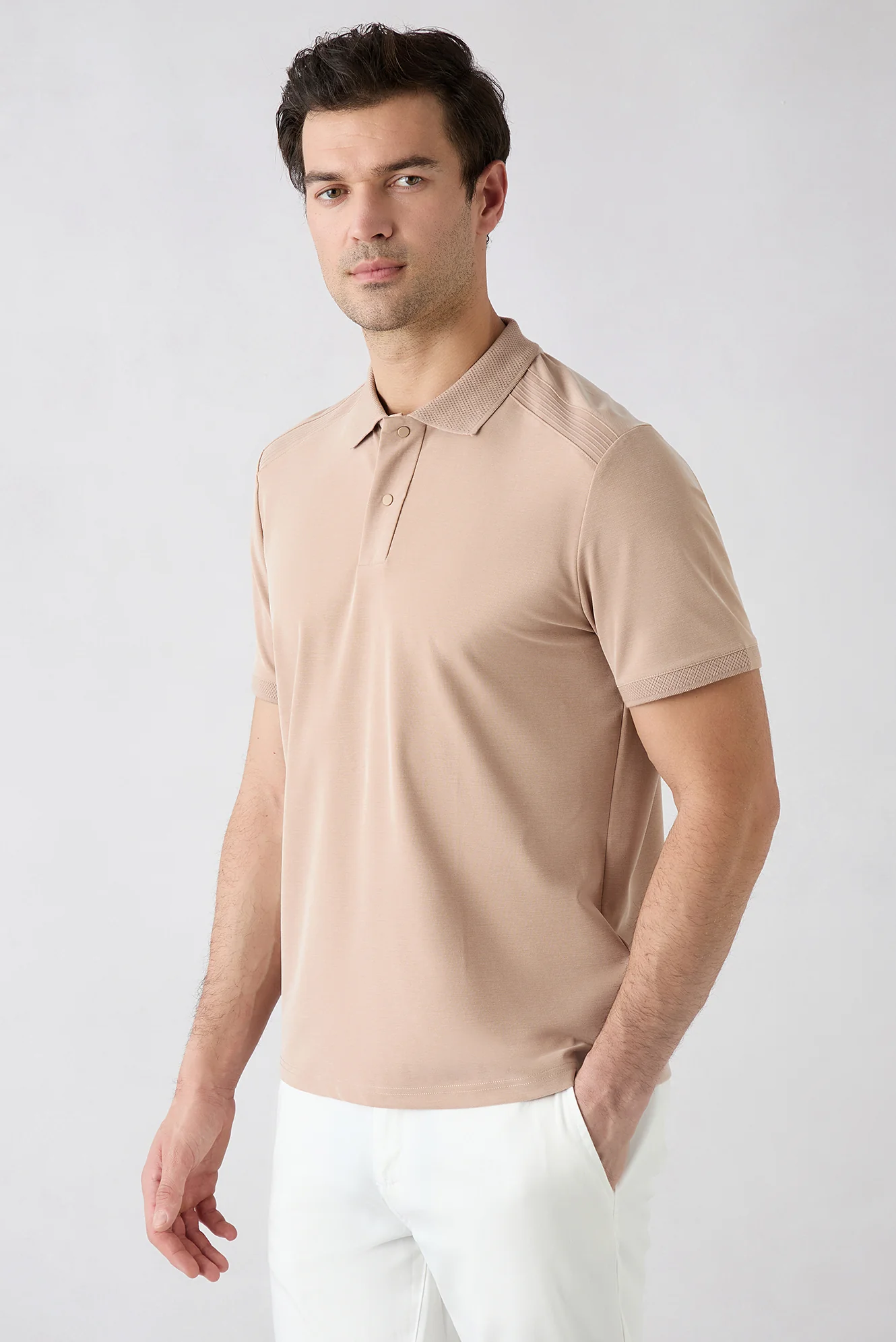 Orta Bej Regular Fit Çıtçıtlı Polo Yaka Ribana Detaylı Lyocell Karışımlı Tişört - Image 2