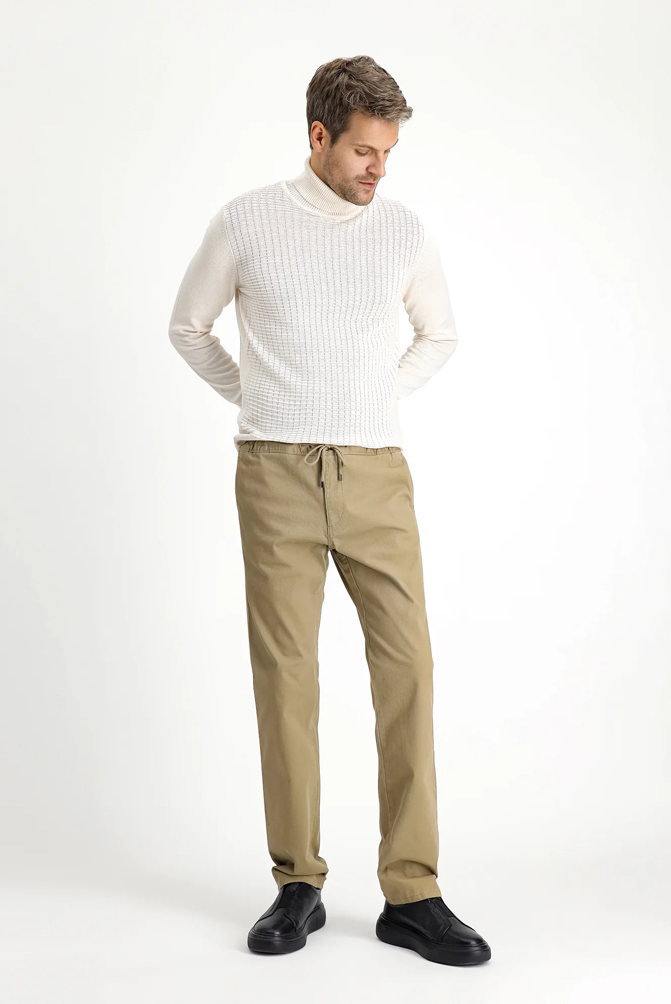 Orta Bej Slim Fit Dar Kesim Likralı Beli Lastikli İpli Jogger Pantolon - Image 2