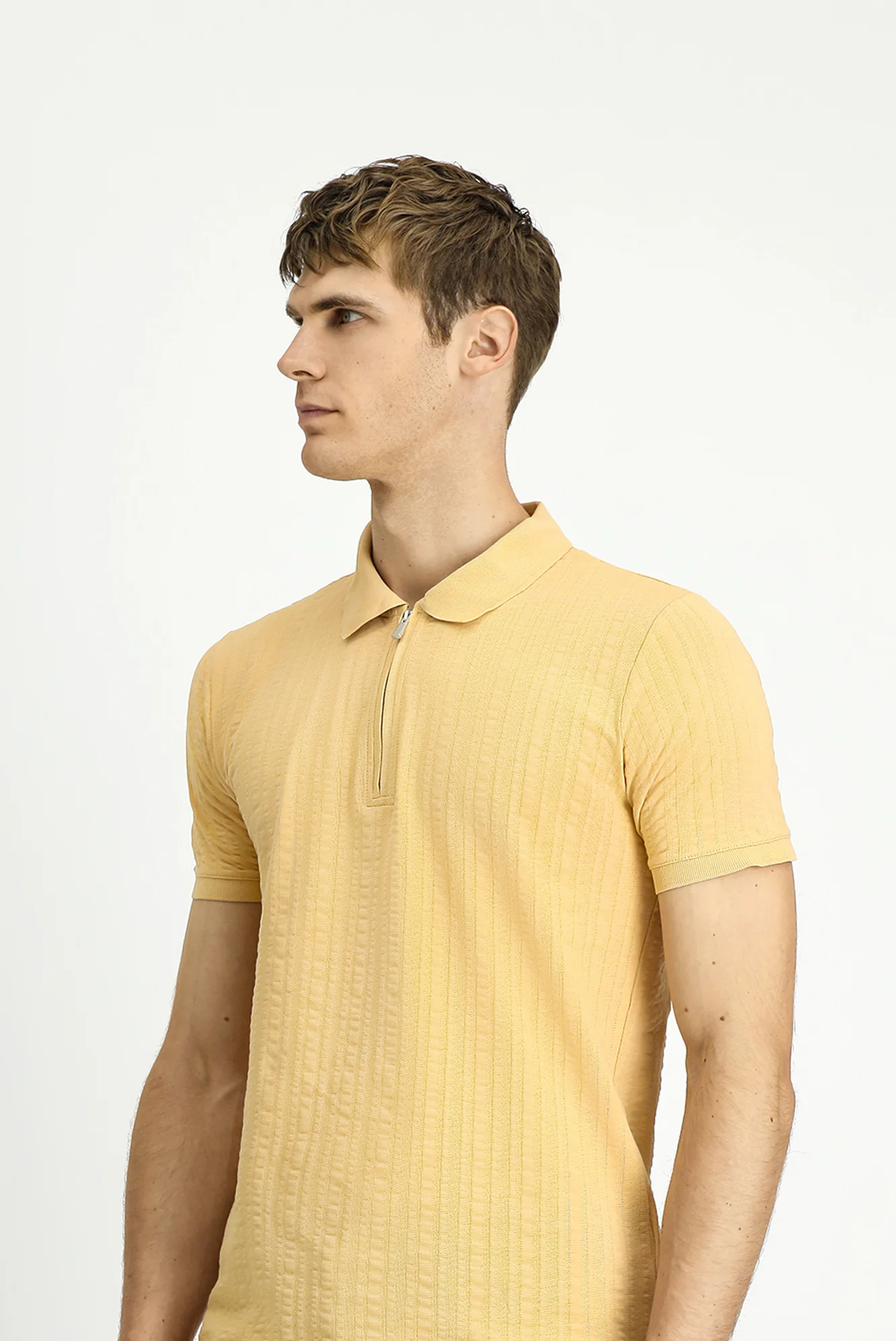 Orta Bej Slim Fit Dar Kesim Pamuk Desenli Fermuarlı Polo Yaka Tişört - Image 4