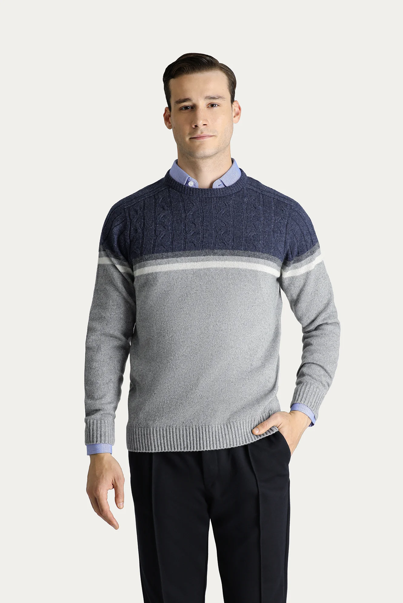 Orta Gri Bisiklet Yaka Slim Fit Dar Kesim Dikişsiz Desenli Triko Kazak