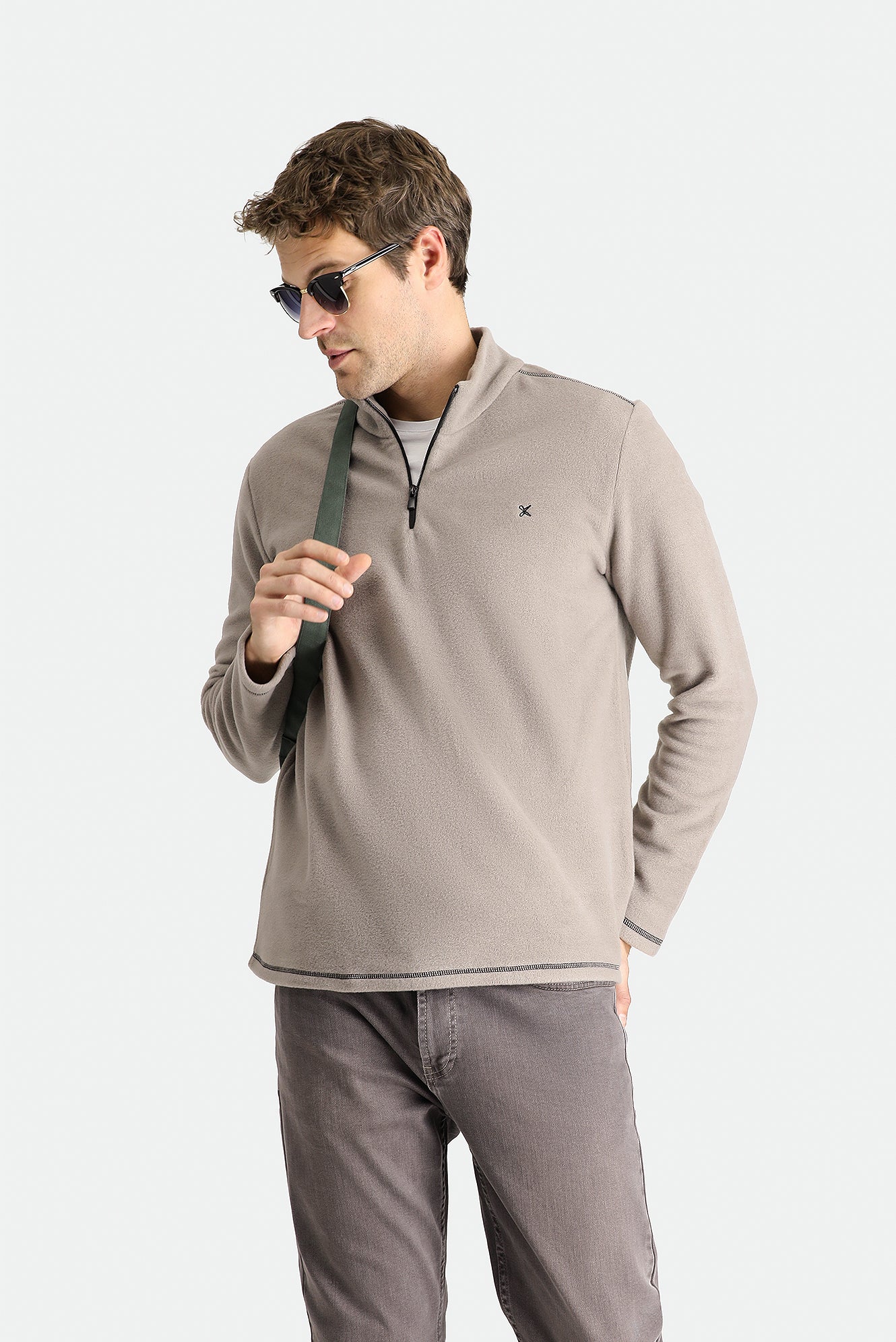 Orta Gri Melanj Yarım Fermuarlı Dik Yaka Soğuk Geçirmez Tüylenme Yapmayan Polar Sweatshirt - Image 2