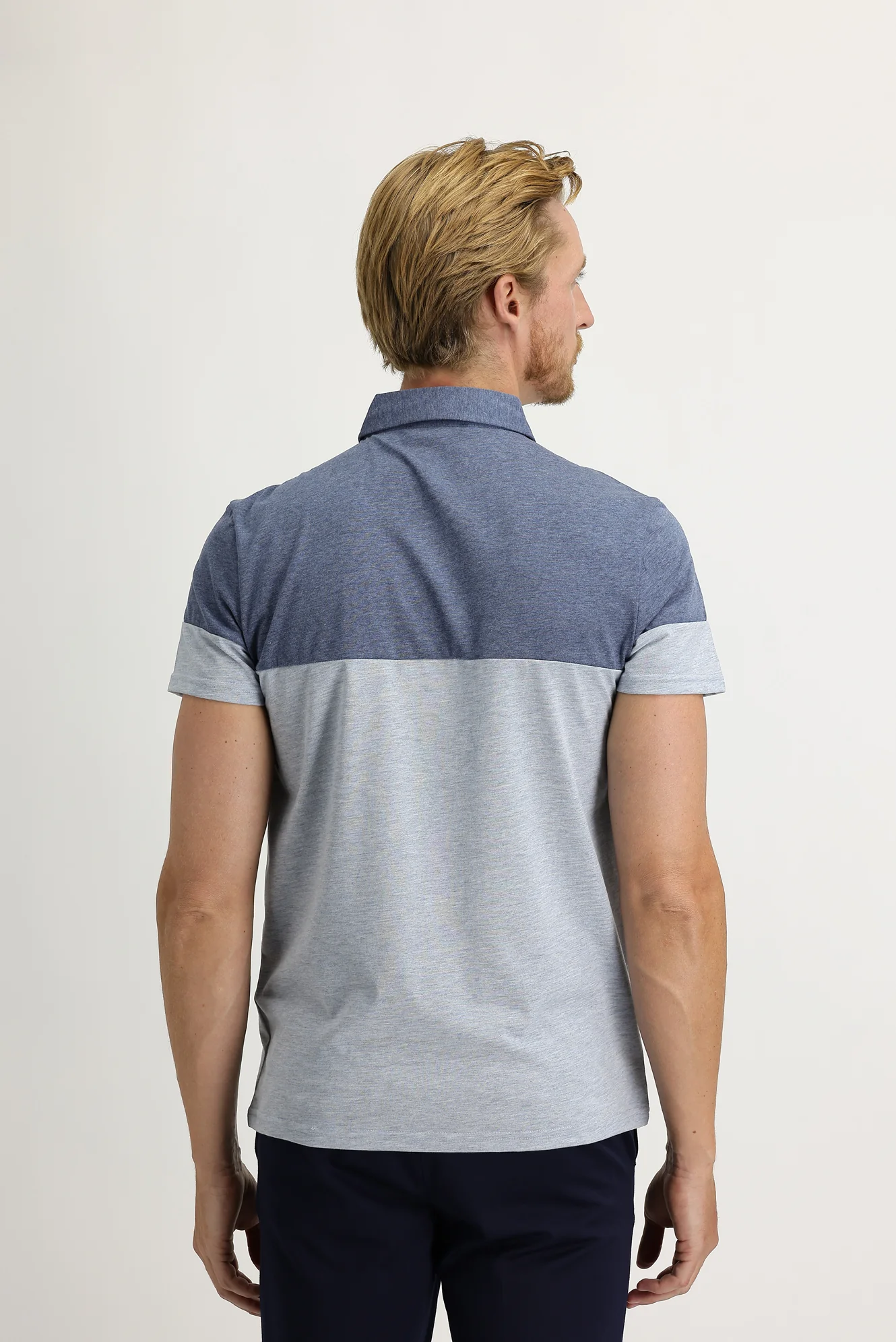 Orta Gri Polo Yaka Regular Fit Desenli Tişört - Image 4