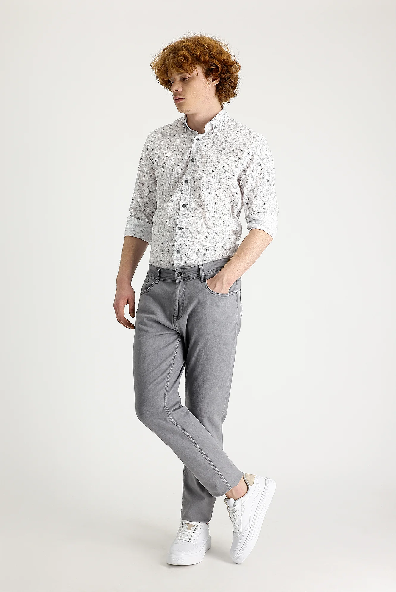 Orta Gri Slim Fit Dar Kesim Likralı Denim Pantolon