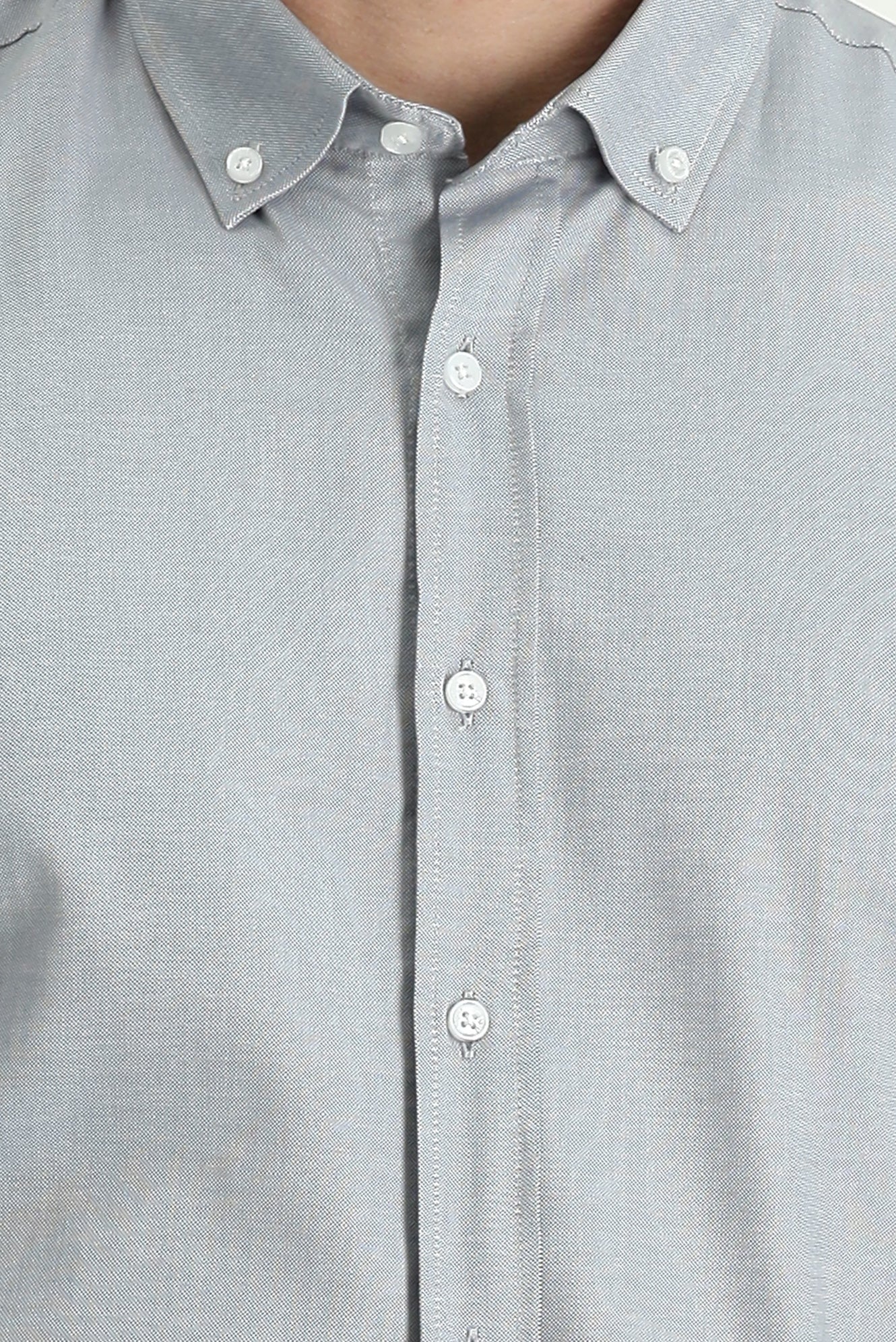 Orta Gri Uzun Kol Slim Fit Dar Kesim Oxford Pamuk Düğmeli Yaka Gömlek - Image 4