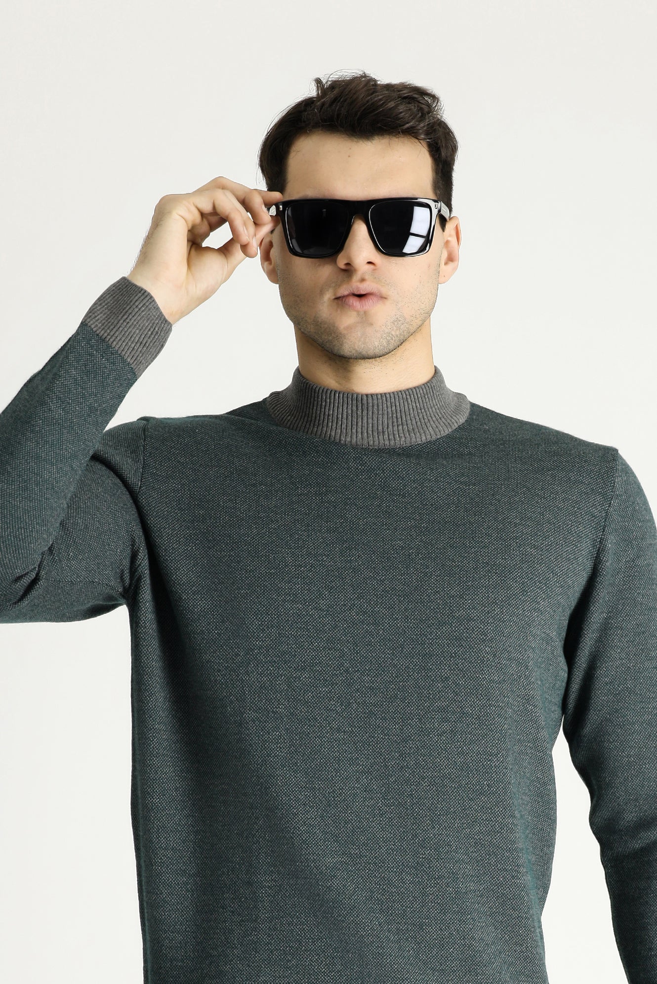 Orta Gri Yarım Balıkçı Yaka Slim Fit Dar Kesim Desenli Triko Kazak - Image 2