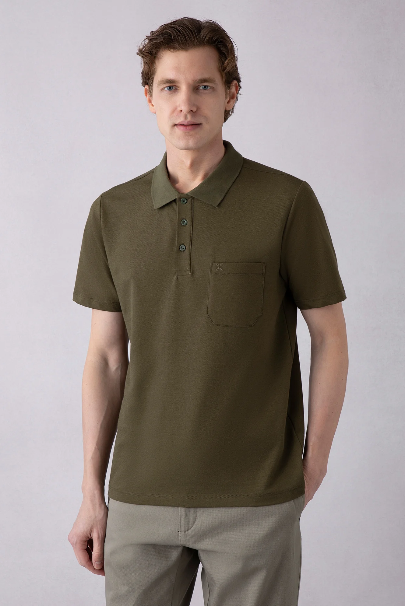 Orta Haki Regular Fit Pamuklu Nakışlı Cepli Polo Yaka Tişört
