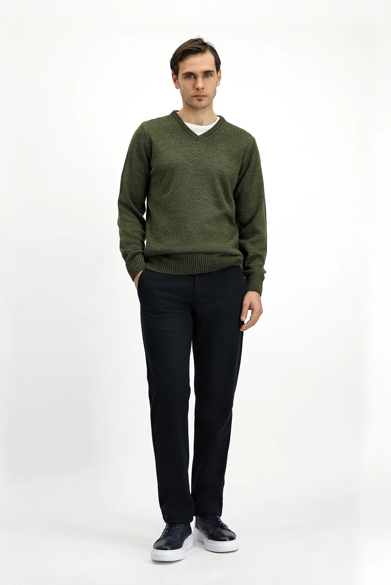 Orta Haki V Yaka Regular Fit Triko Kazak - Image 2