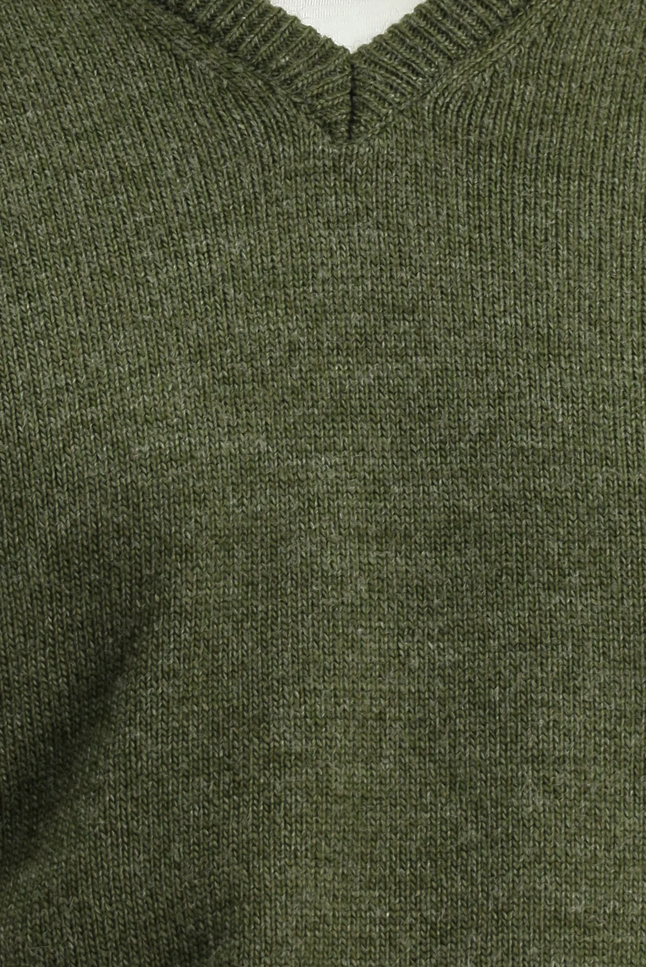 Orta Haki V Yaka Regular Fit Triko Kazak - Image 6