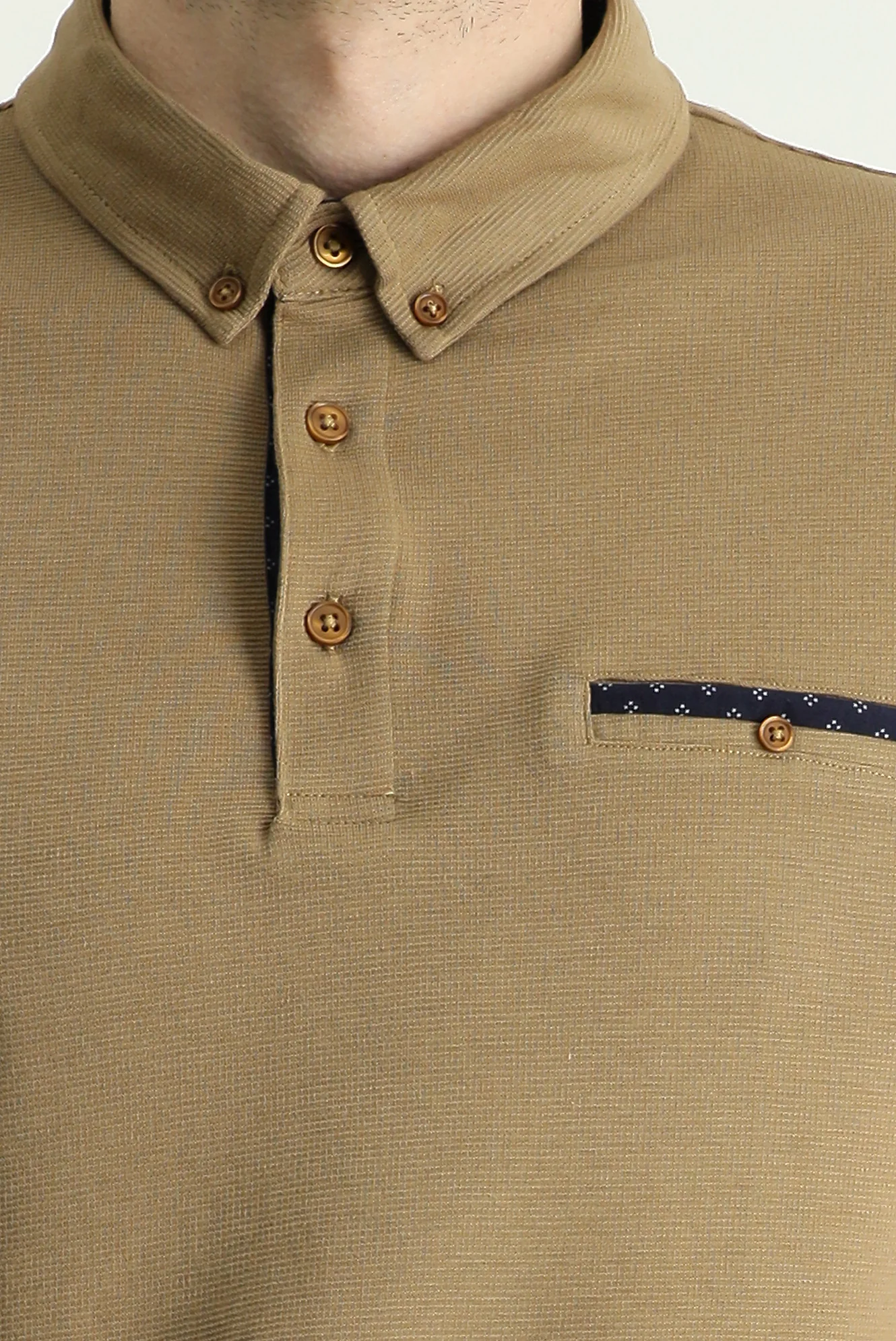 Orta Kahve Polo Yaka Regular Fit Desenli Pamuk Tişört - Image 5