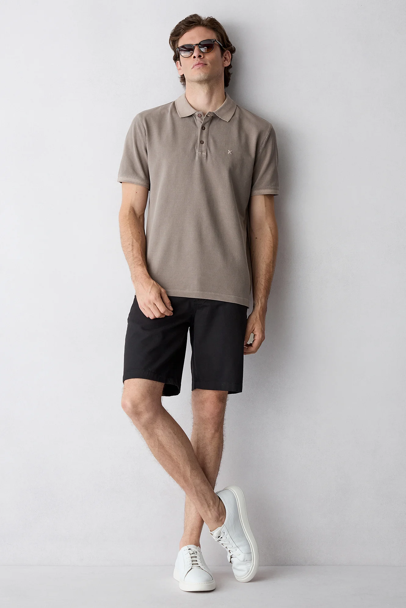 Orta Kahve Regular Fit Düğmeli Polo Yaka Nakışlı %100 Pamuk Tişört - Image 5