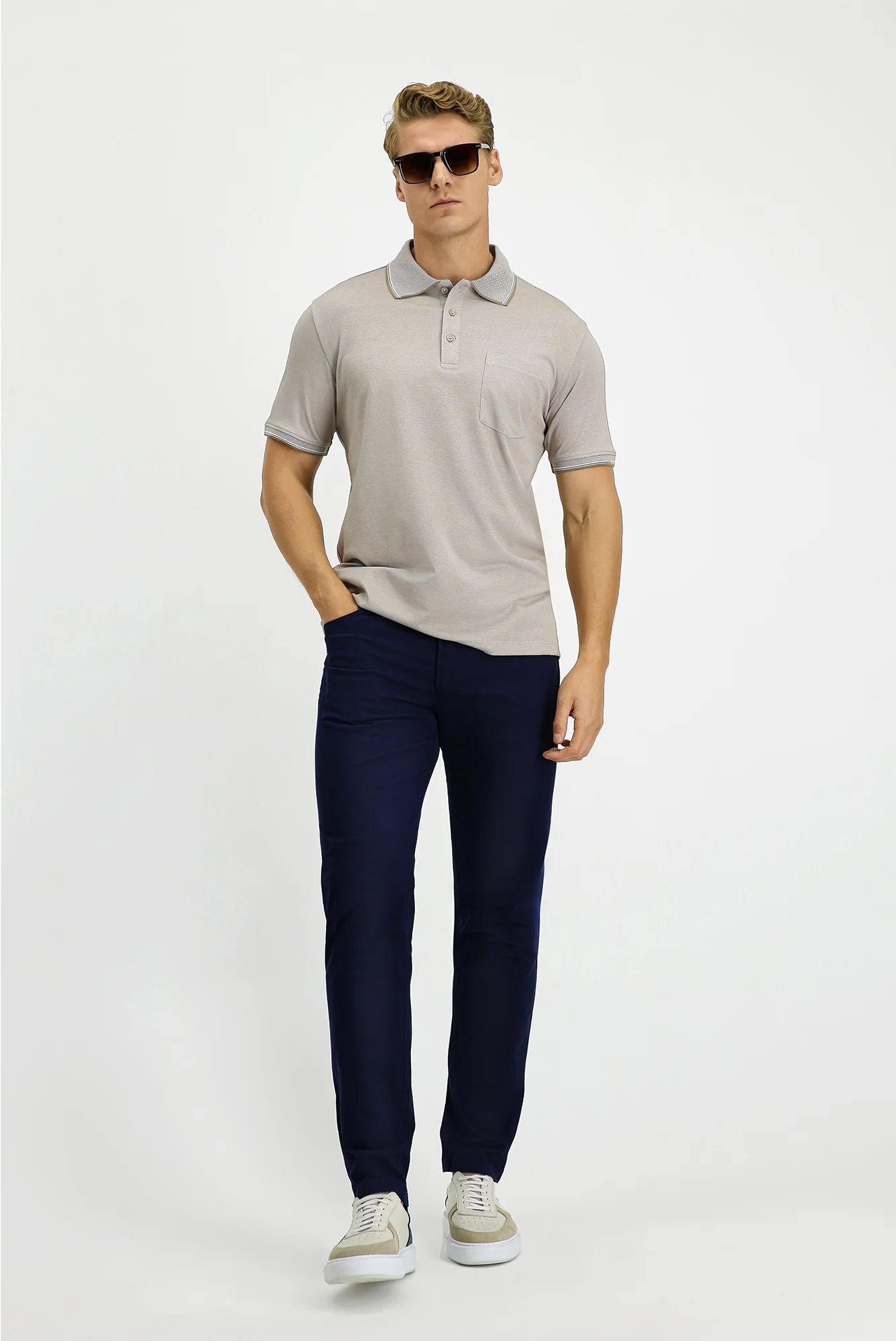 Orta Kahve Regular Fit Pamuklu Desenli Cepli Polo Yaka Tişört - Image 2