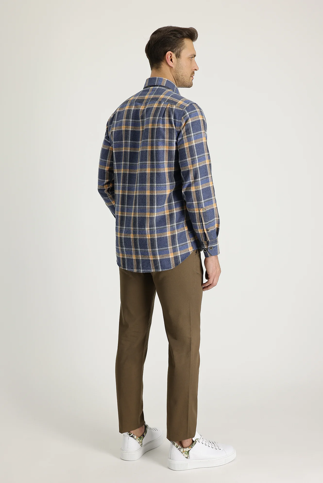 Orta Kahve Relaxed Fit Rahat Kesim Pamuk Kanvas / Chino Pantolon - Image 4