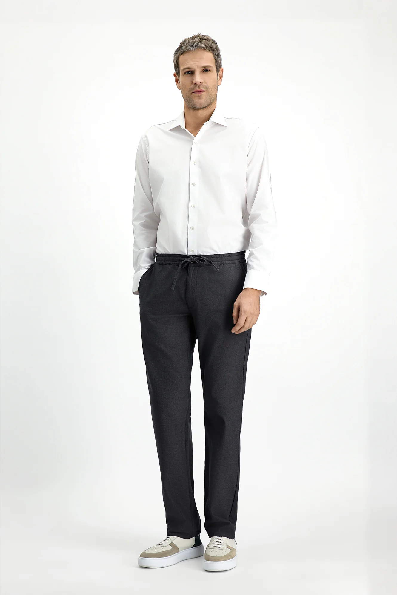 Orta Kahve Slim Fit Dar Kesim Desenli Beli Lastikli İpli Likralı Jogger Pantolon - Image 2