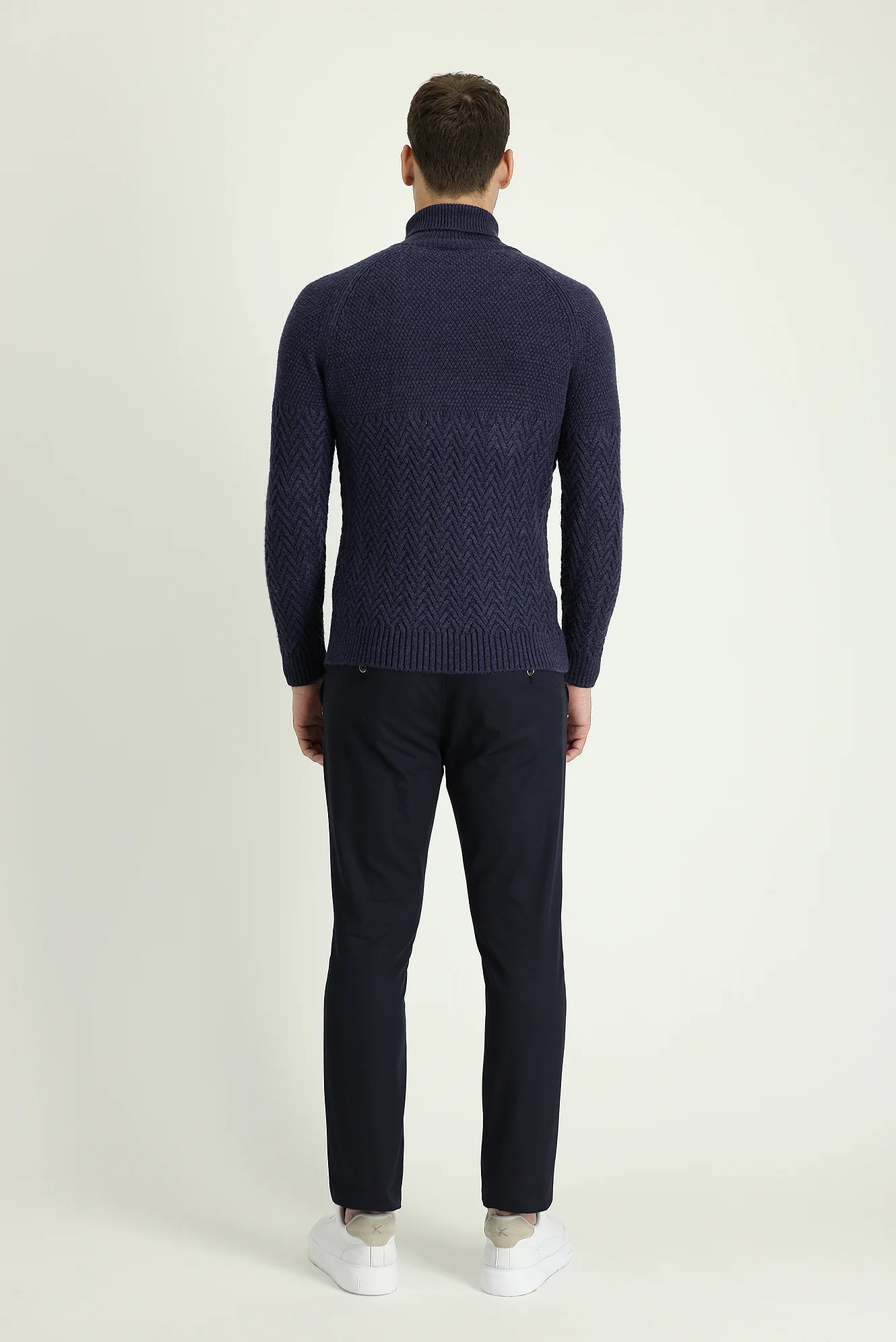 Orta Lacivert Slim Fit Dar Kesim Spor Pantolon - Image 3