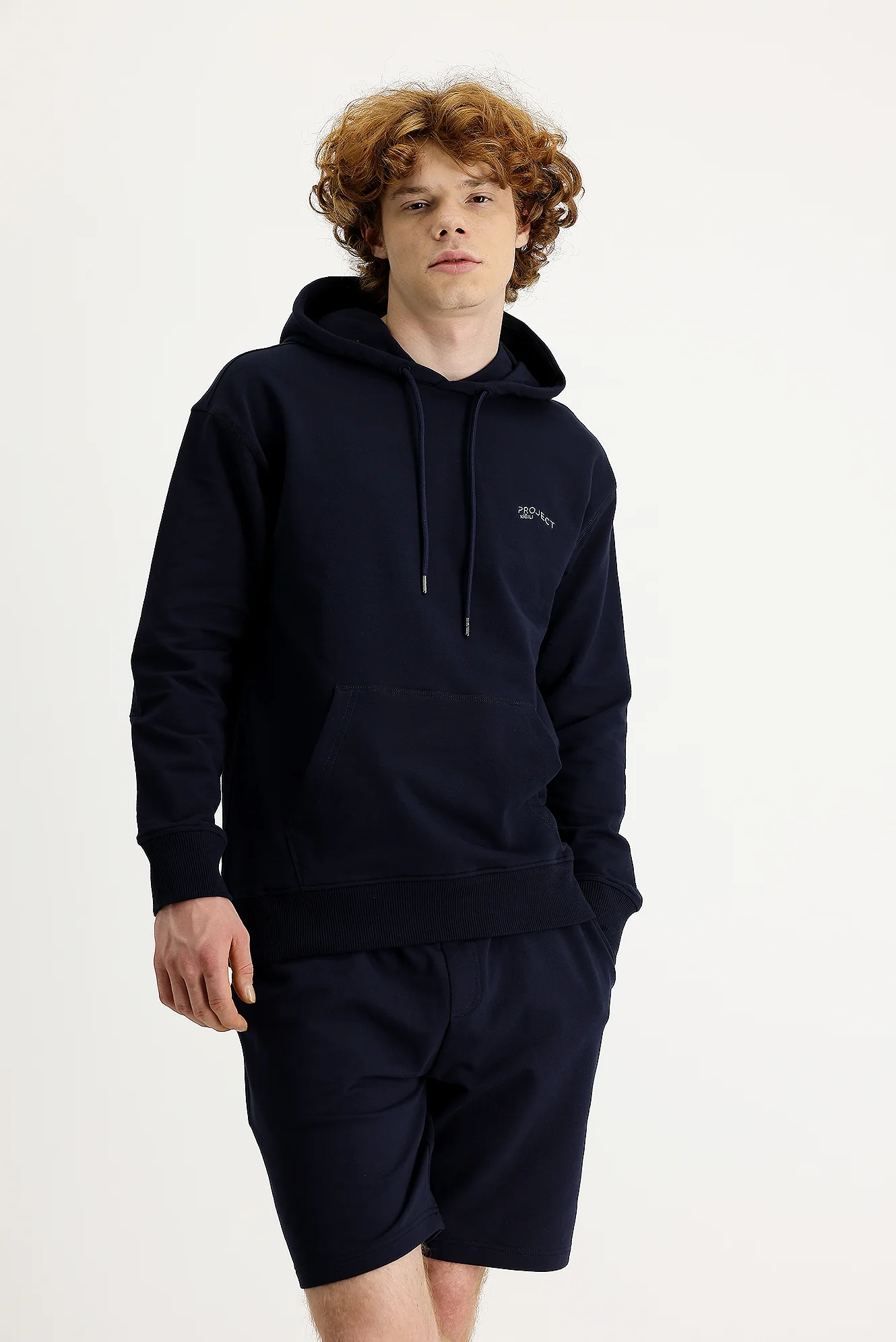 Orta Lacivert Kapüşonlu Baskılı Pamuklu Sweatshirt - Image 2