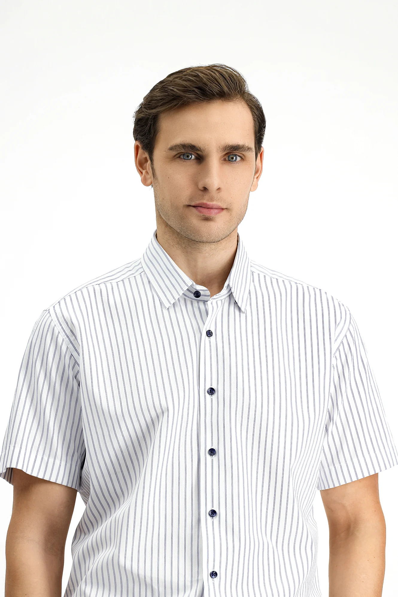 Orta Lacivert Kısa Kol Slim Fit Dar Kesim Pamuk Çizgili Gömlek - Image 3