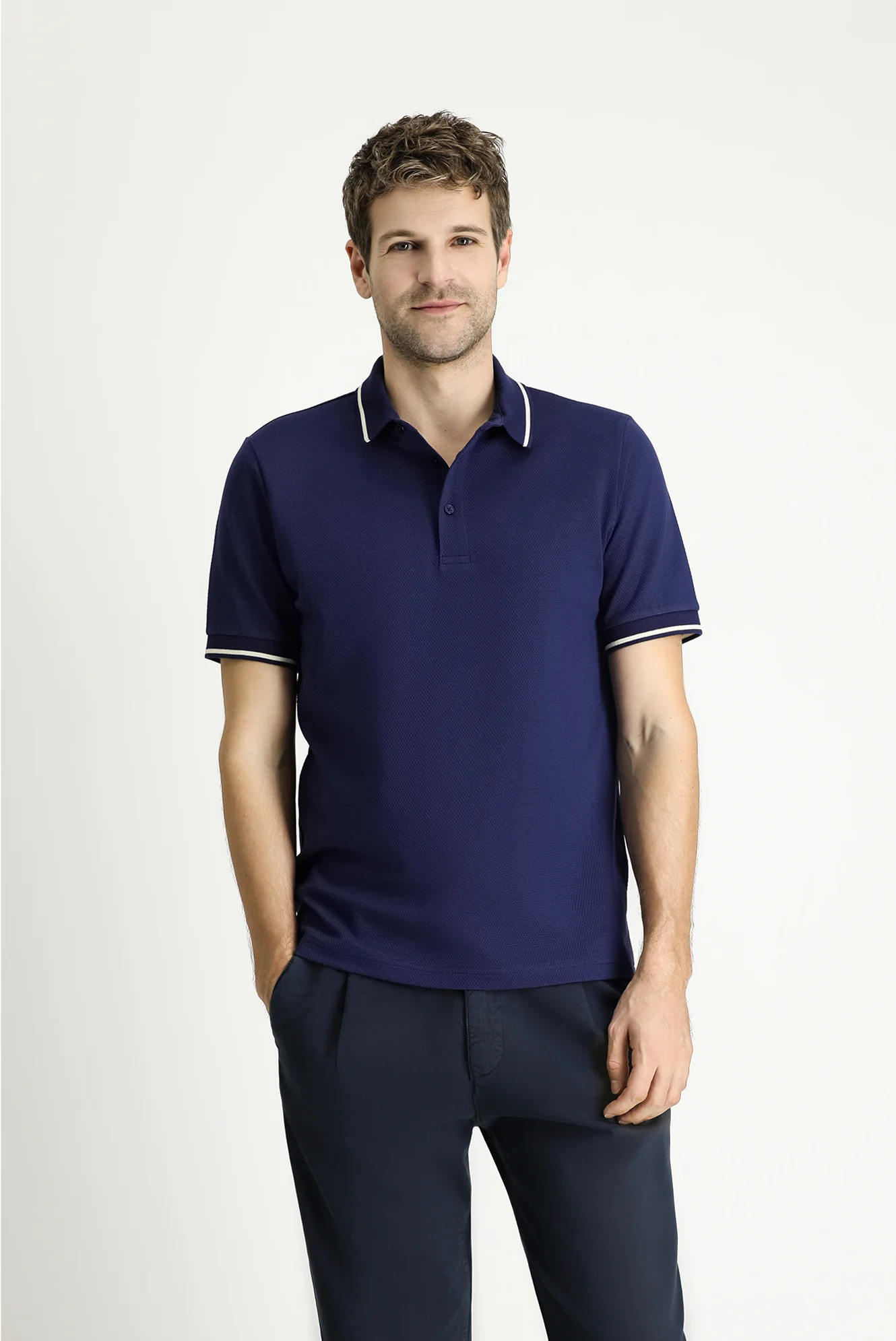 Orta Lacivert Polo Yaka Regular Fit Desenli Pamuklu Tişört - Image 3