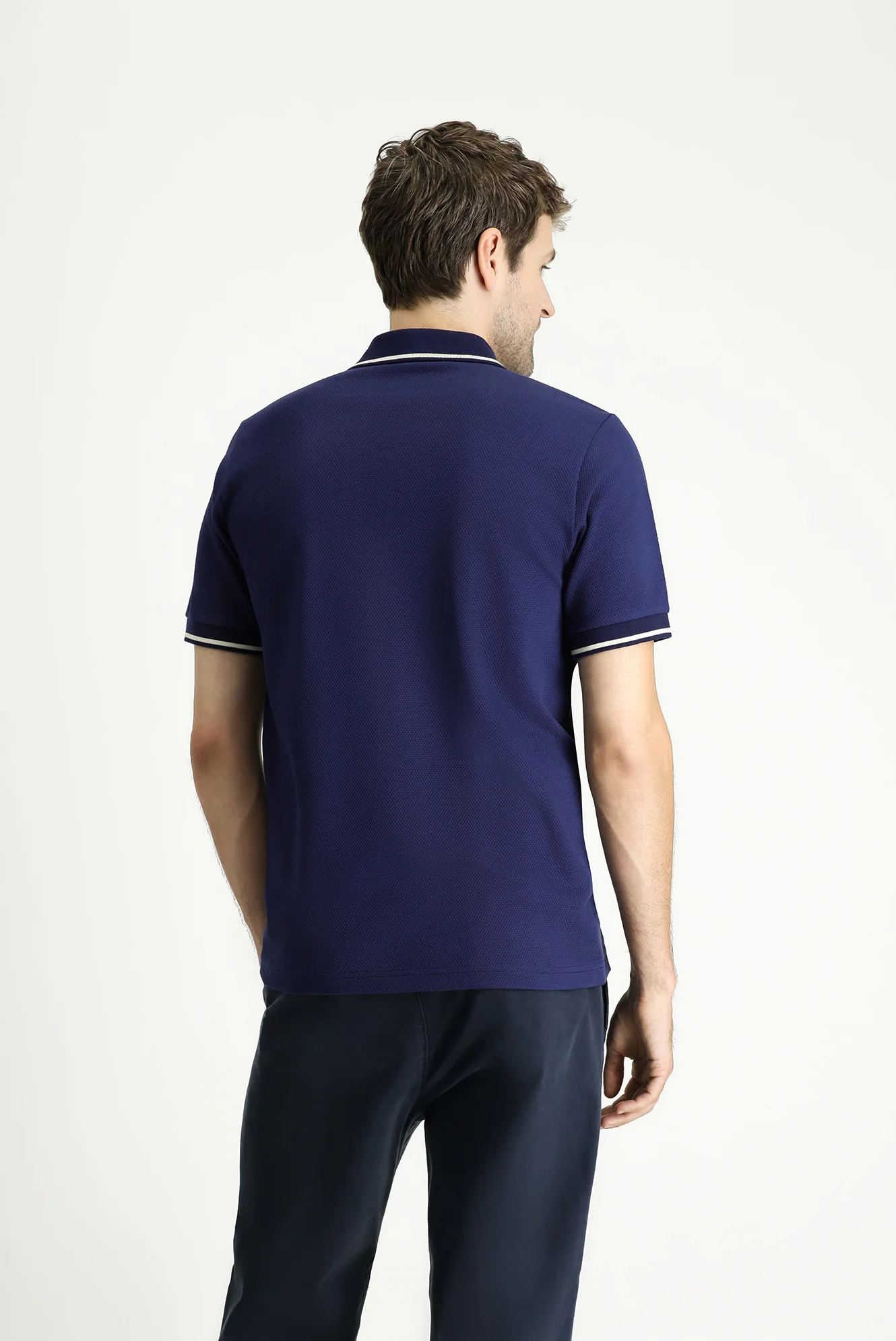 Orta Lacivert Polo Yaka Regular Fit Desenli Pamuklu Tişört - Image 4