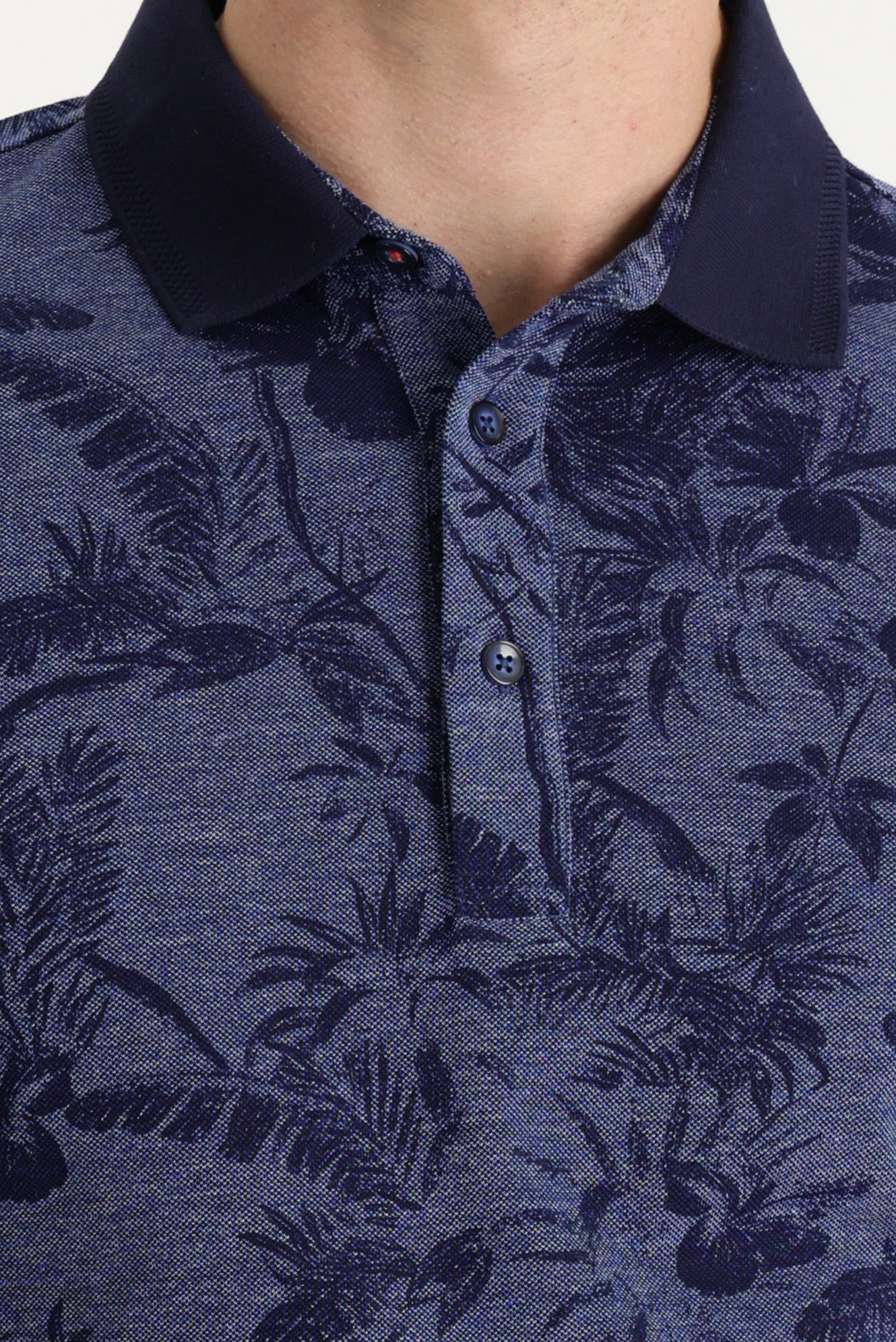 Orta Lacivert Polo Yaka Slim Fit Dar Kesim Baskılı Tişört - Image 4