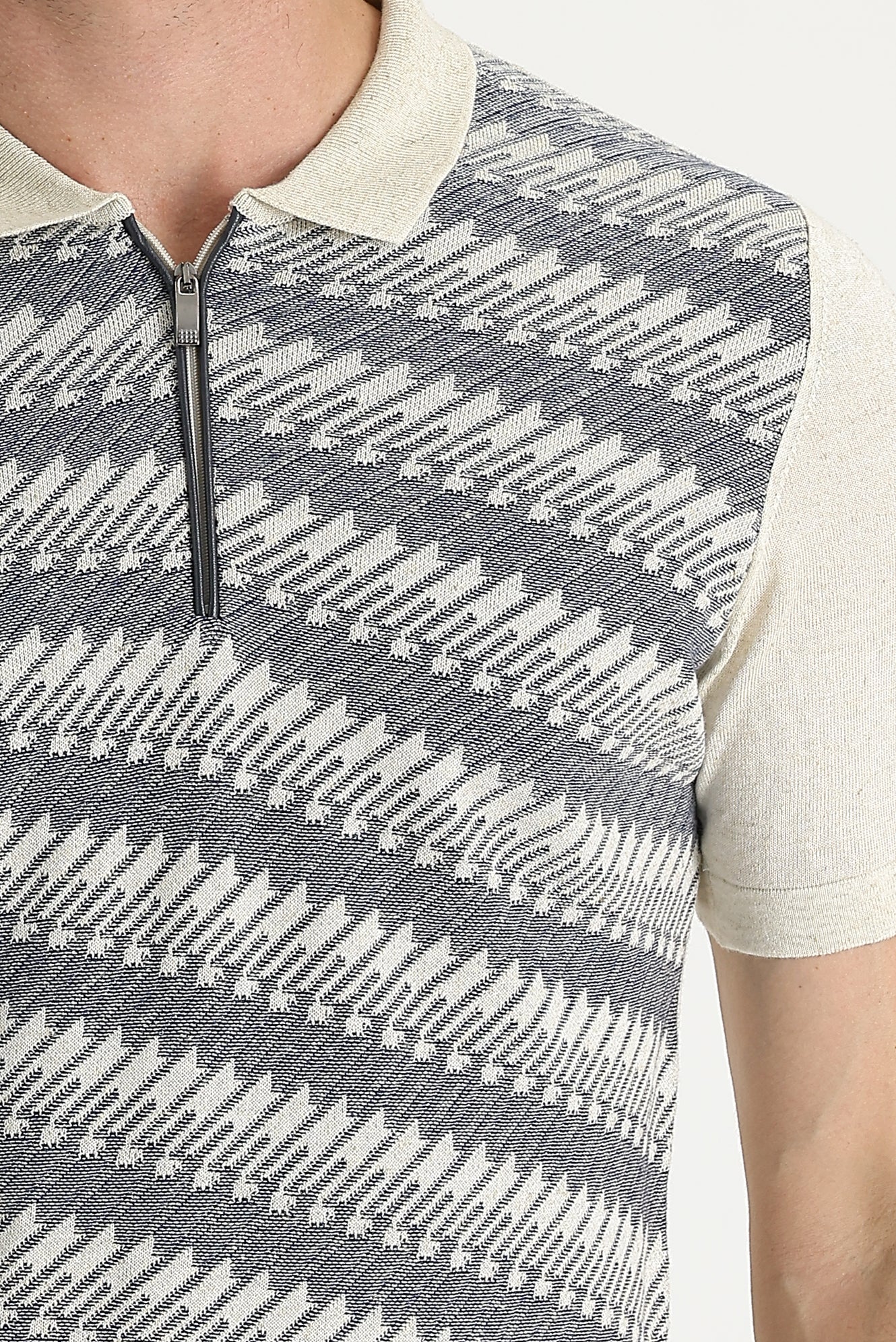 Orta Lacivert Polo Yaka Slim Fit Dar Kesim Desenli Fermuarlı Keten Tişört - Image 3