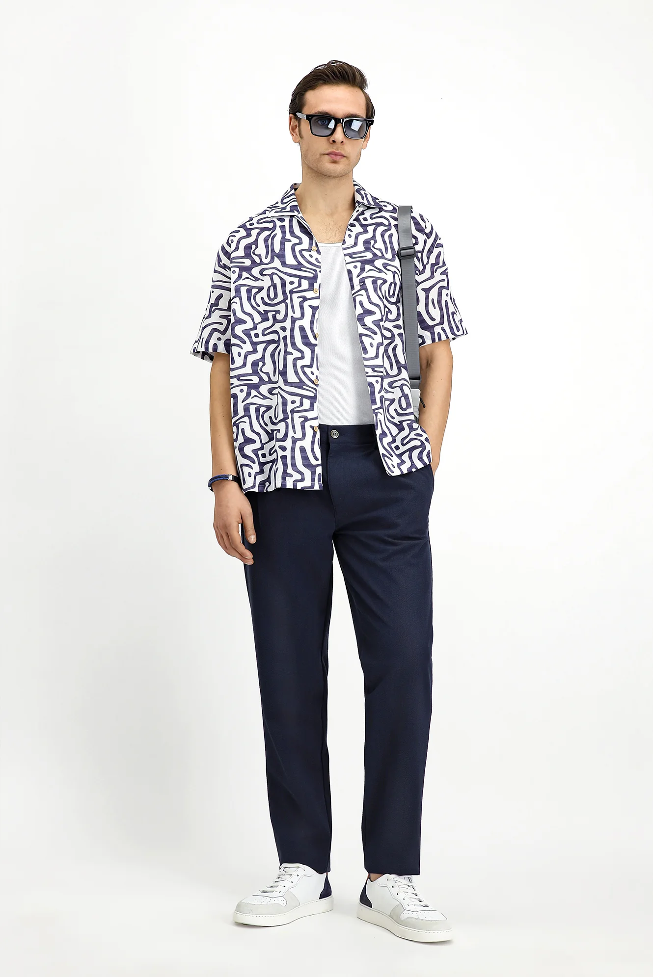 Orta Lacivert 6 Drop Regular Fit Standart Kesim Beli Lastikli İpli Çizgili Gofre Pileli Klasik Kumaş Pantolon - Image 3